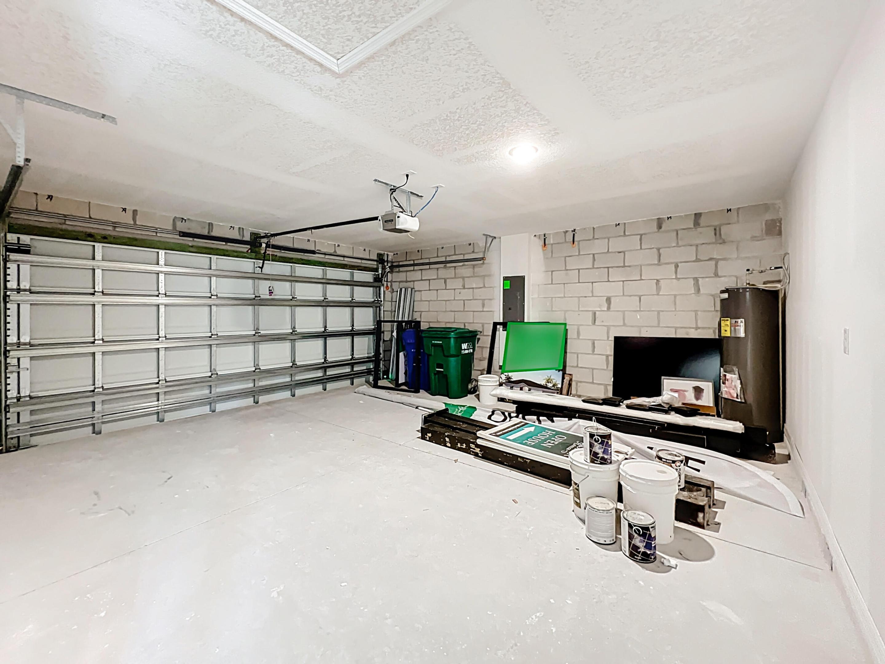 1390 Schumann Drive Property Photo 28