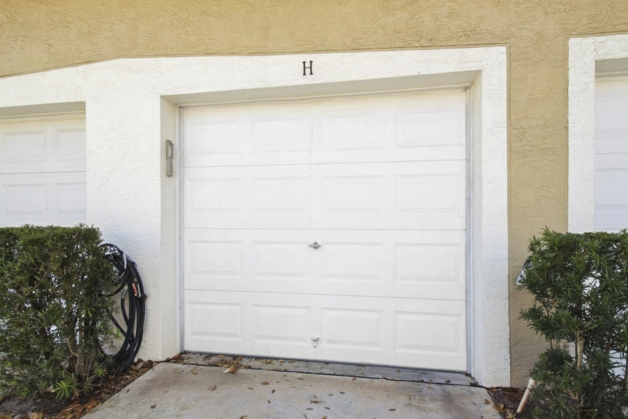 110 Lighthouse Circle H Property Photo 16