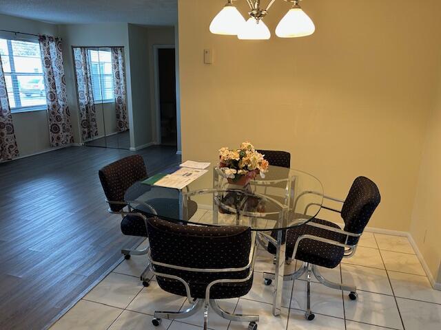 145 Lake Evelyn Drive Property Photo 9