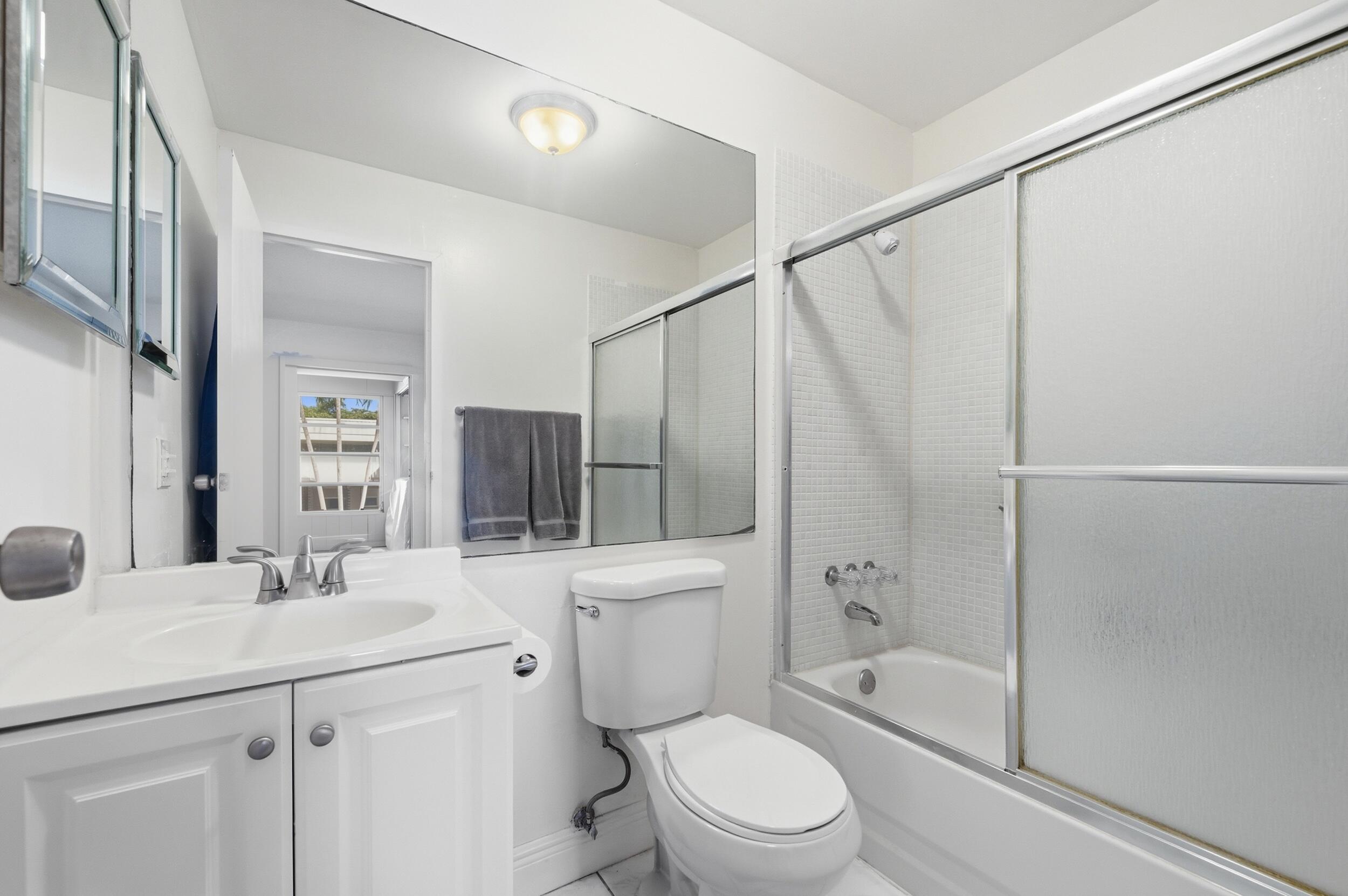 142 Monaco C Property Photo 13
