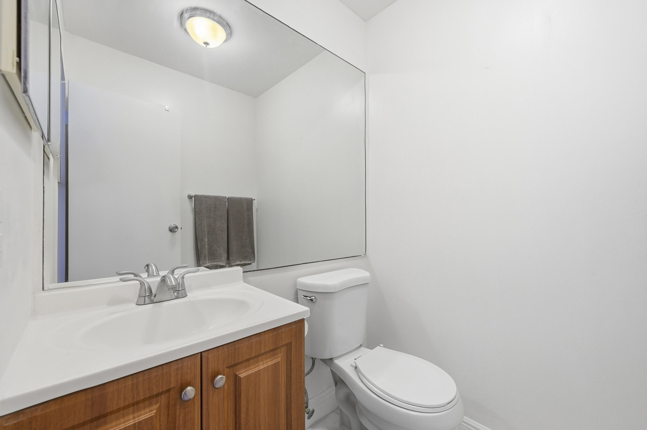 142 Monaco C Property Photo 17