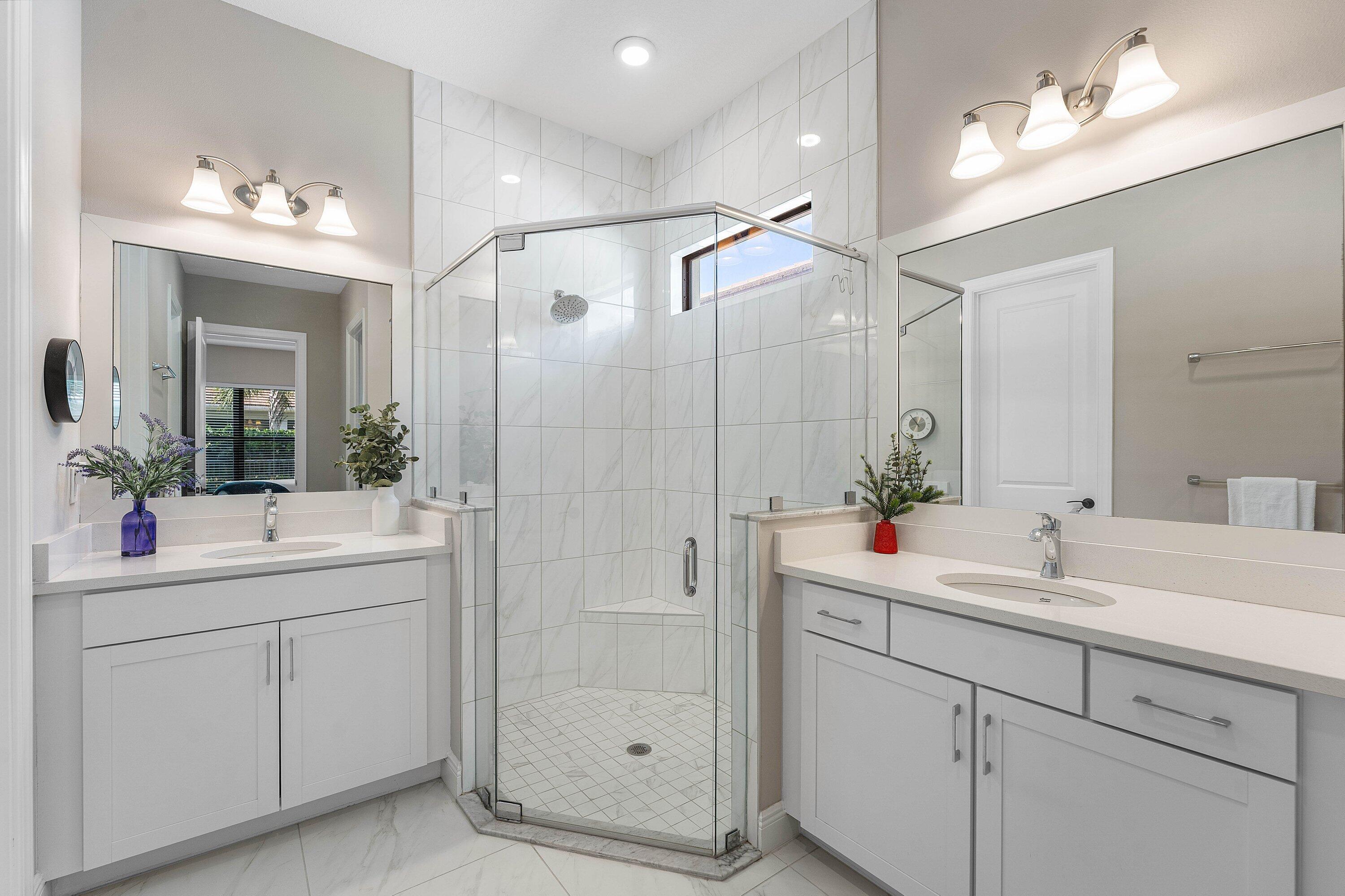 16047 Key Biscayne Lane Property Photo 16
