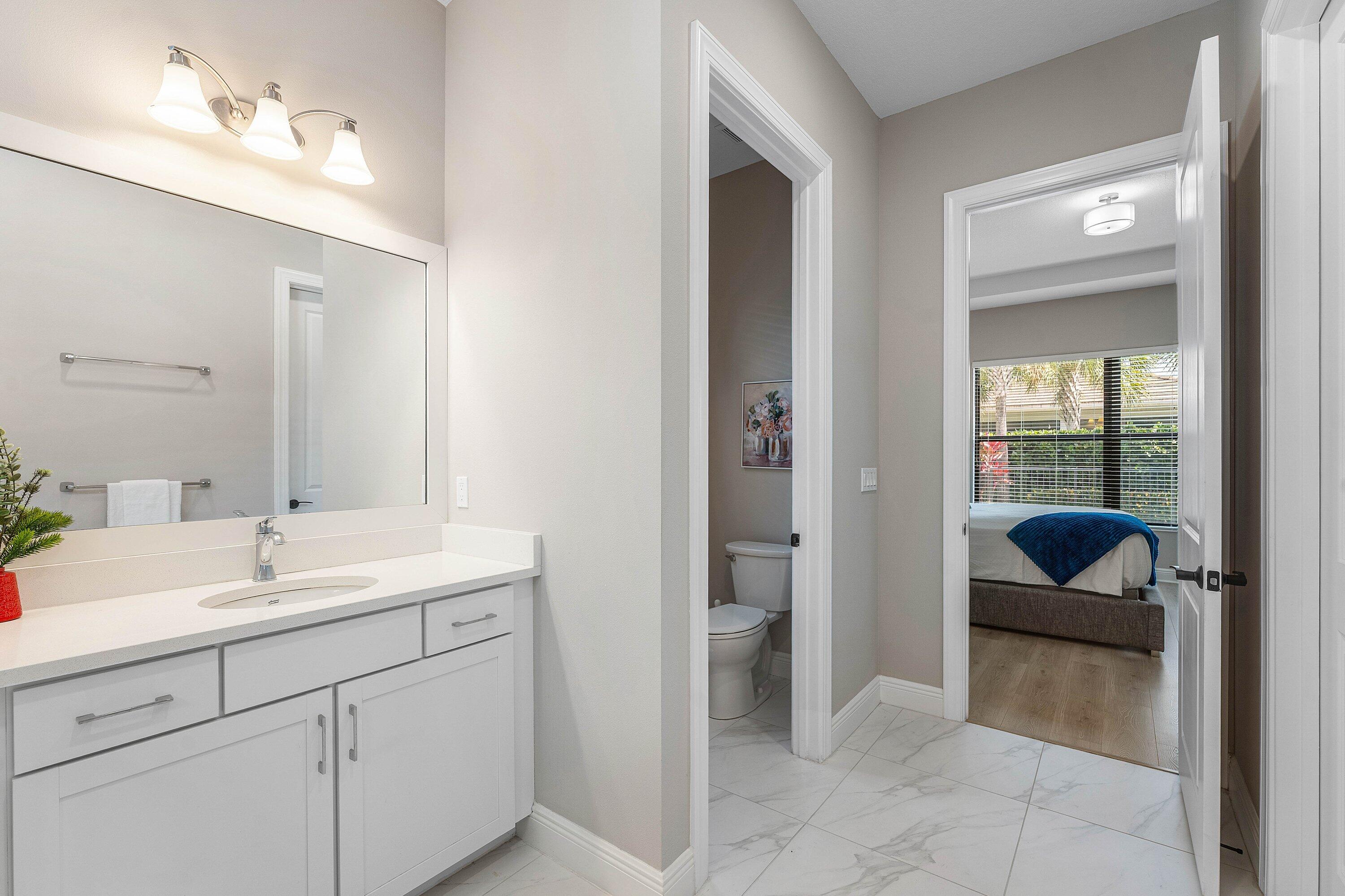 16047 Key Biscayne Lane Property Photo 17