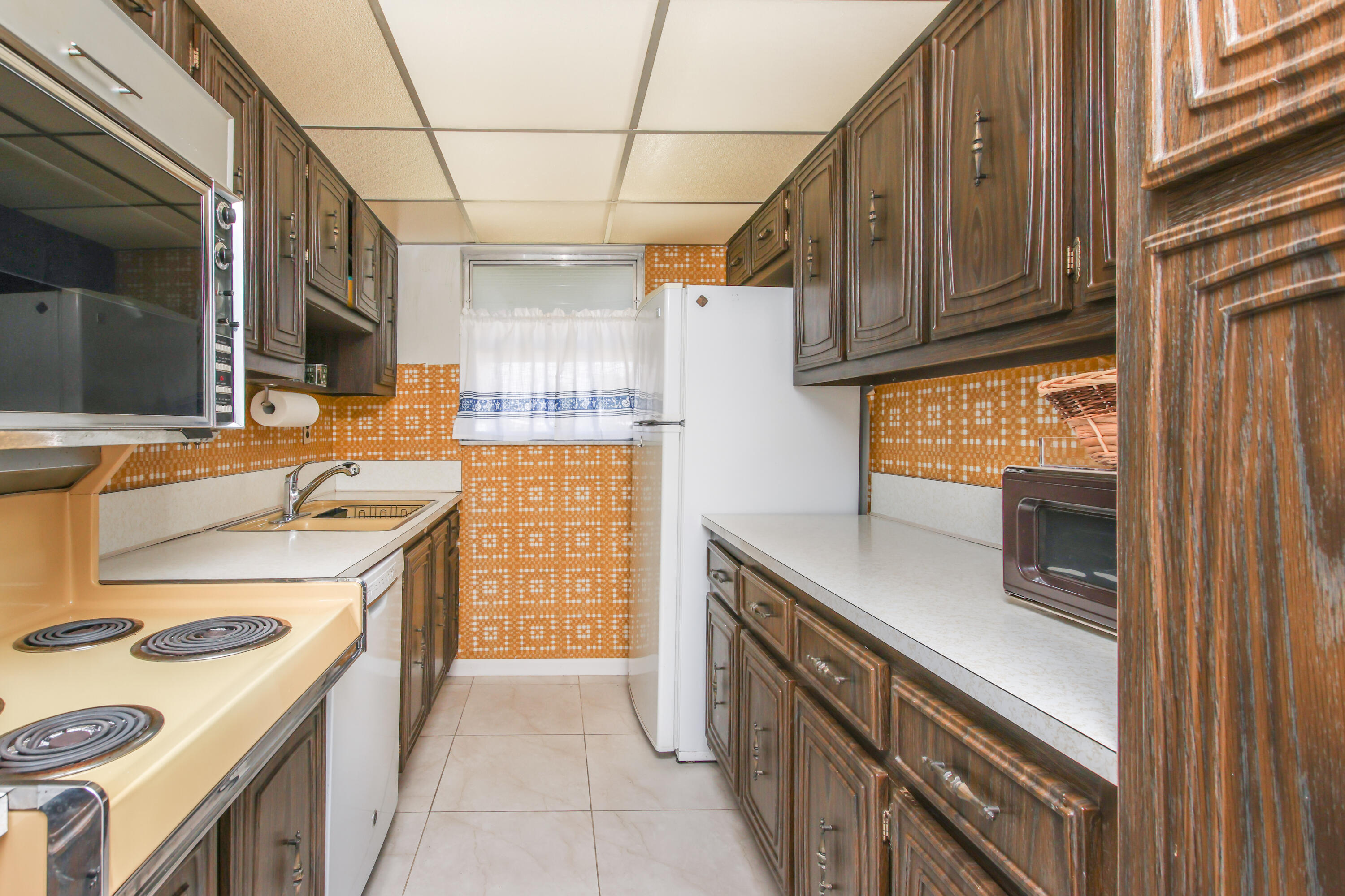 370 High Point Boulevard C Property Photo 11