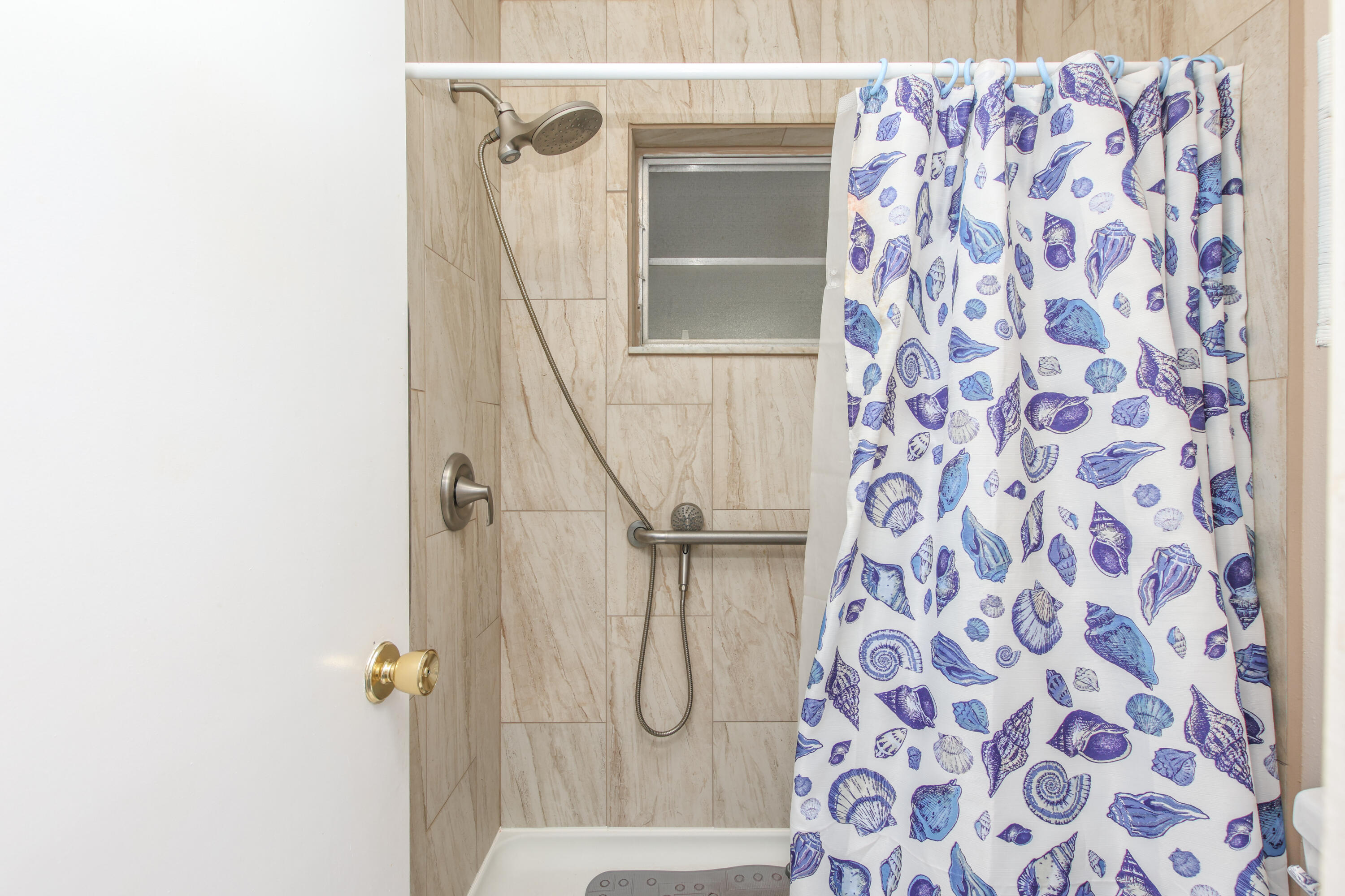 370 High Point Boulevard C Property Photo 23