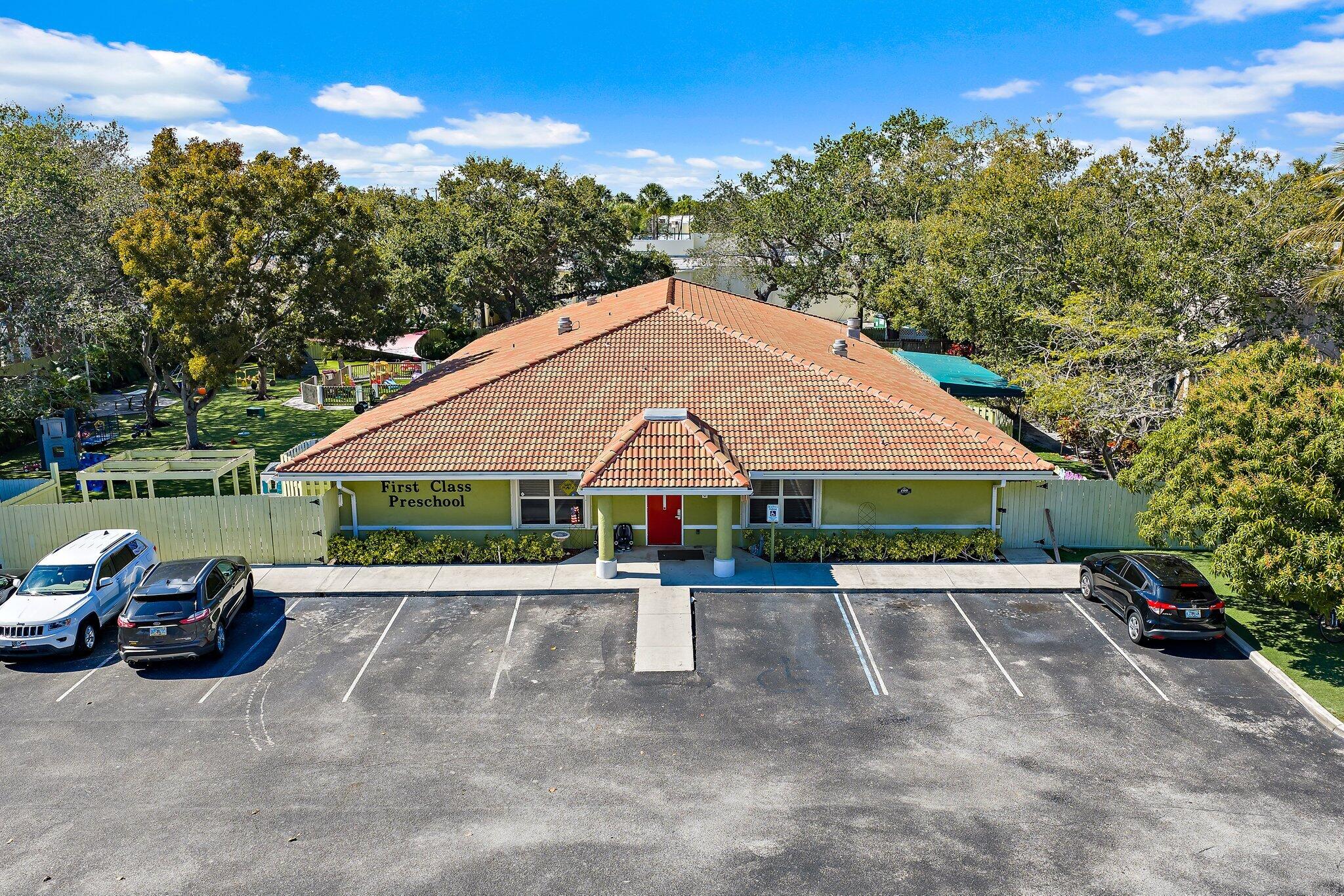 100 Intracoastal Pointe Drive Property Photo 1