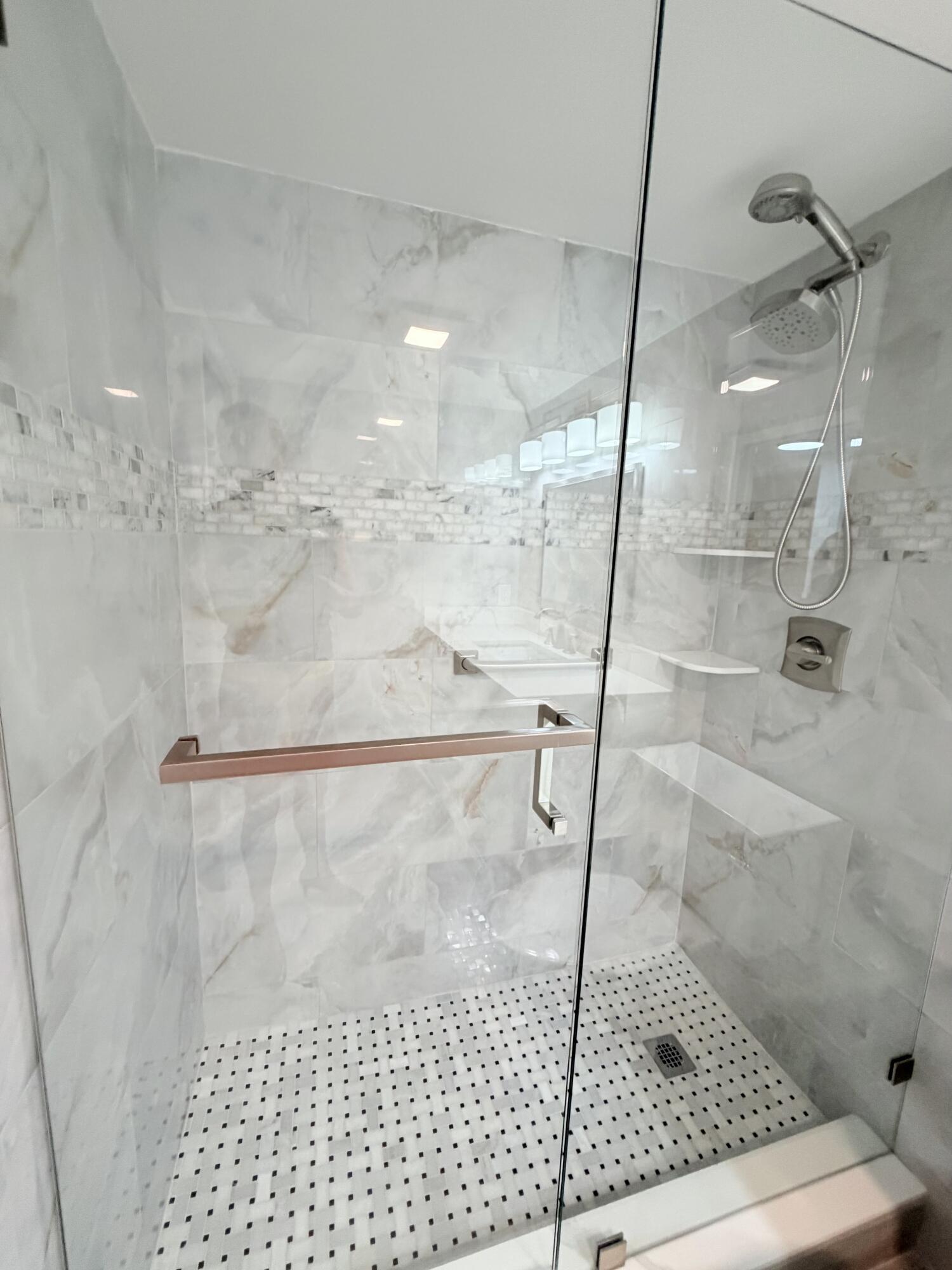 1004 Newcastle A Property Photo 20
