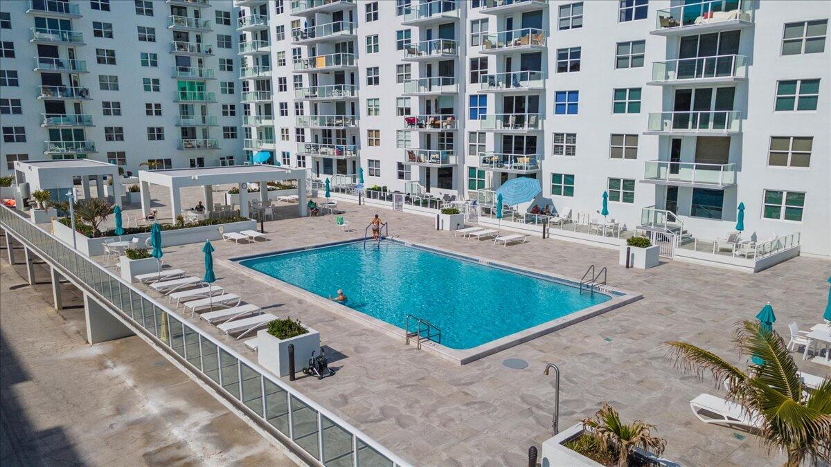 3450 S Ocean Boulevard 812 Property Photo 8