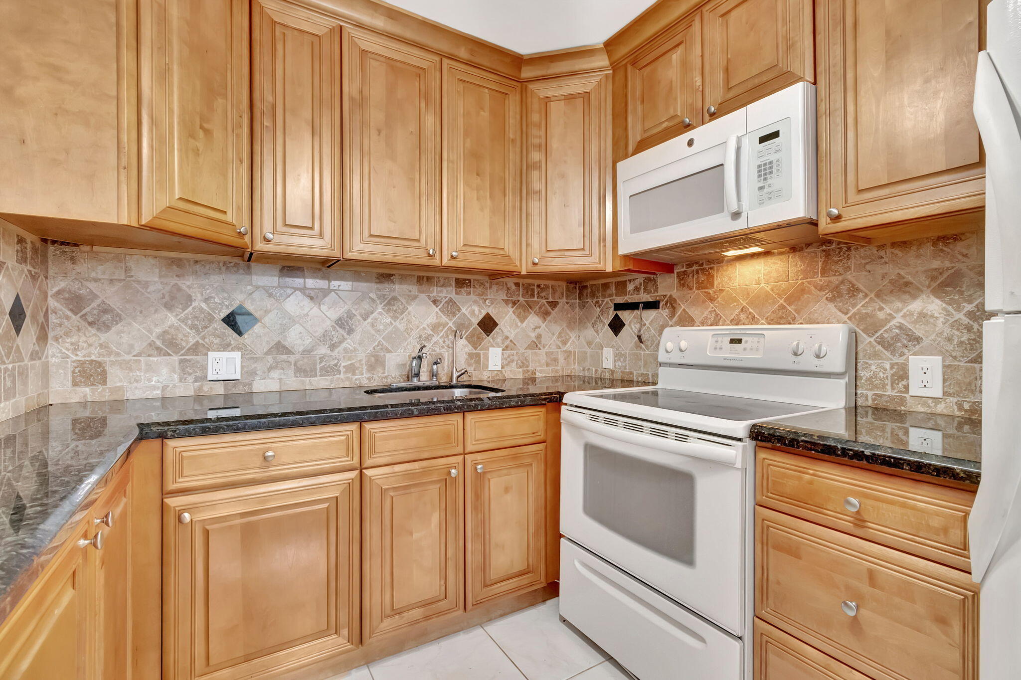 339 Preston I Property Photo 14