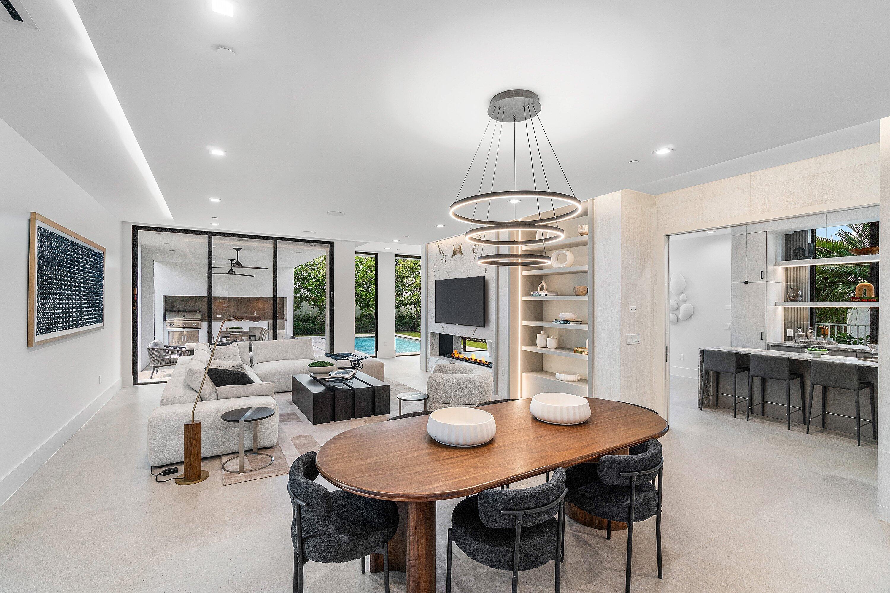 810 Palm Trail Property Photo 16