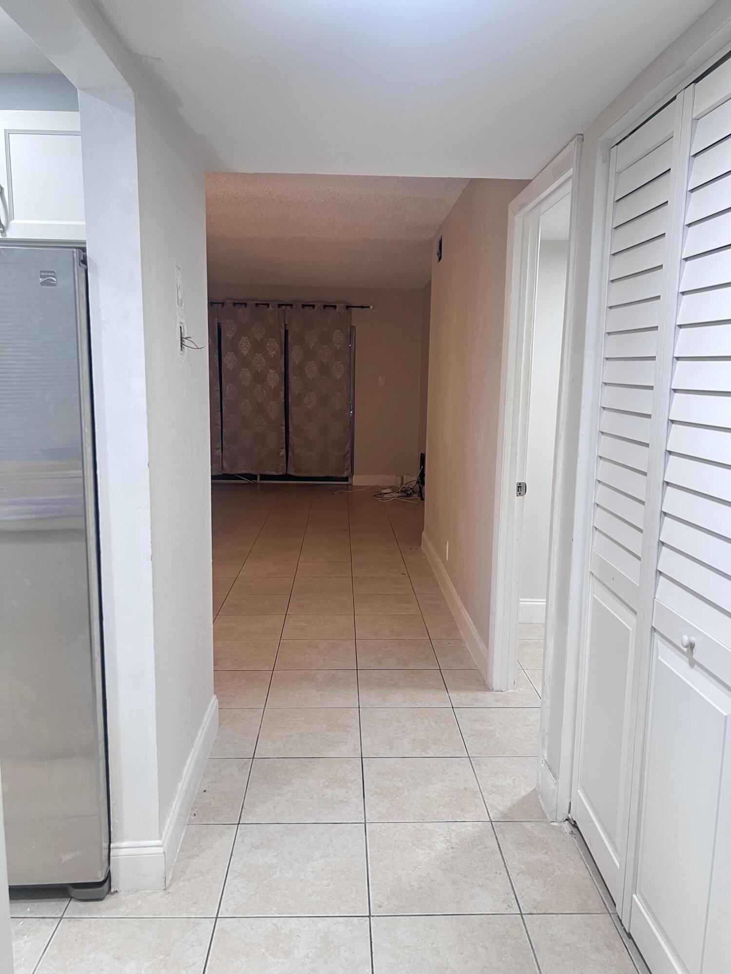 7505 Nw 5th Place 106 Property Photo 9