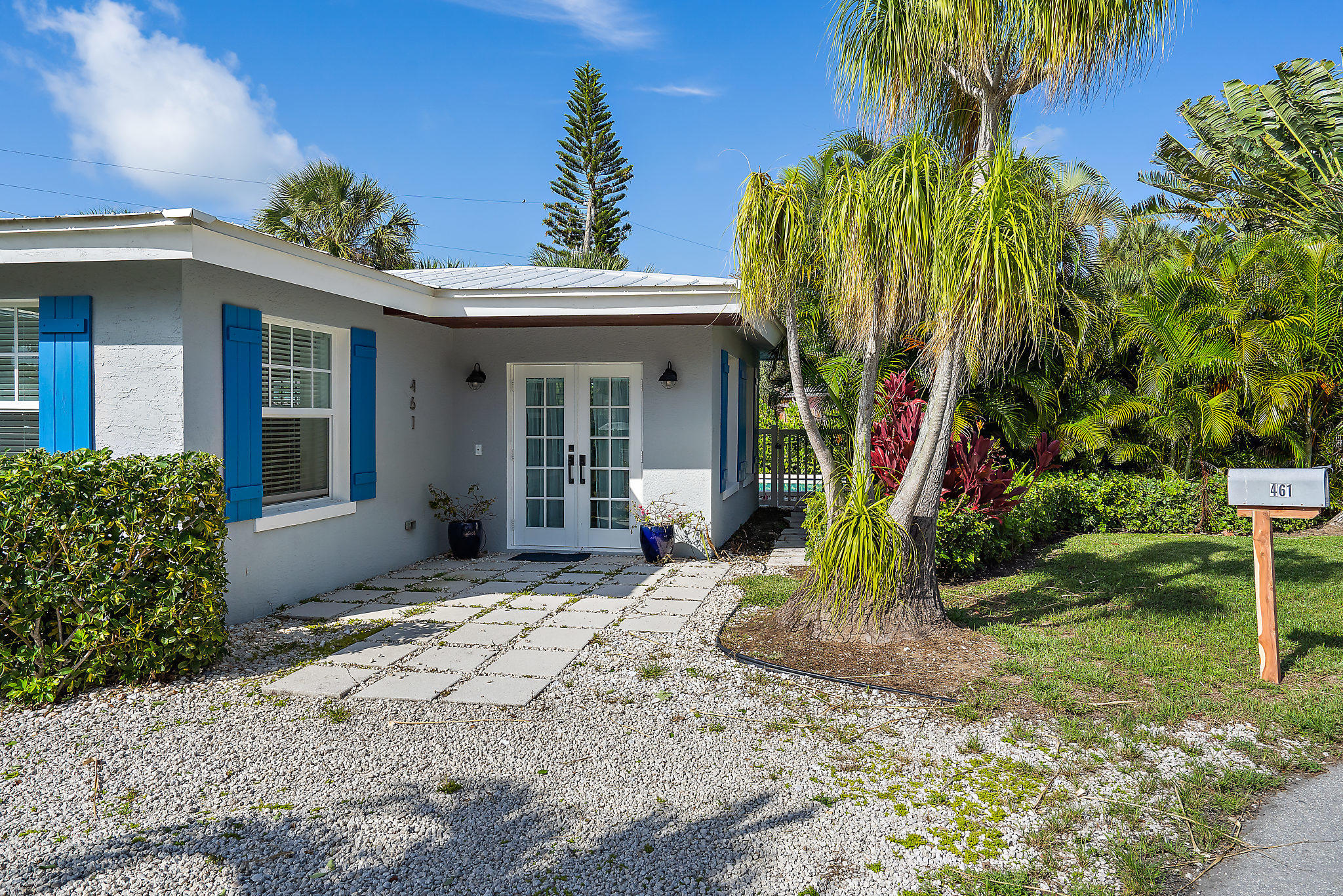 461 Jupiter Lane Property Photo 4
