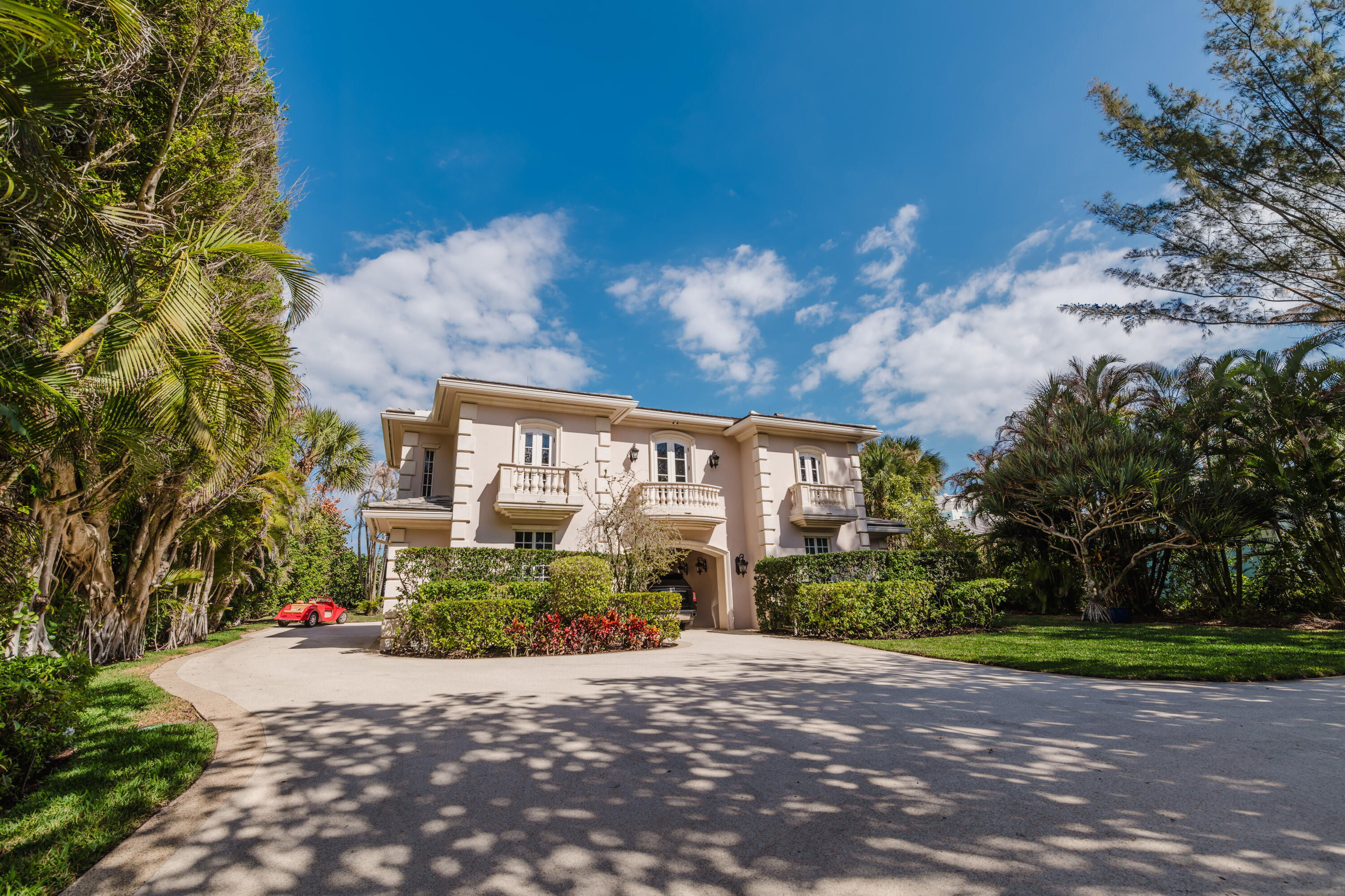 19 N Beach Road Property Photo 4