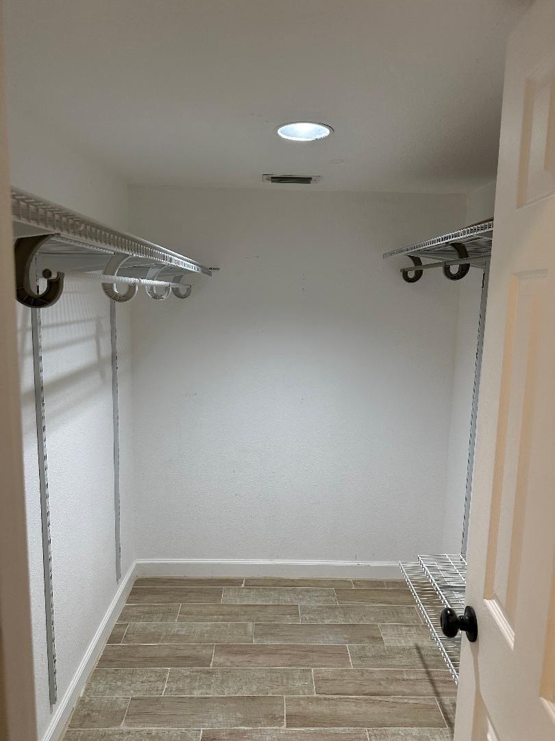 1608 Shaker Circle Circle Property Photo 9