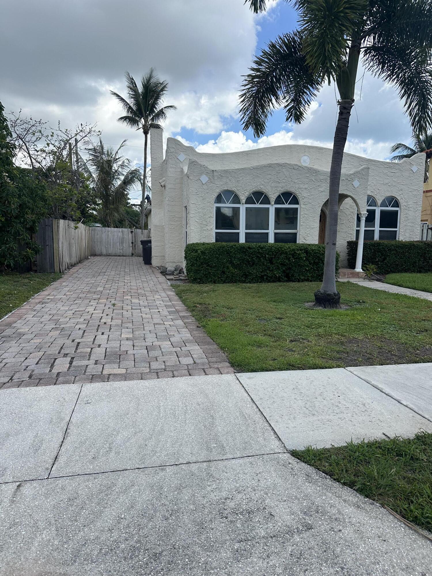 619 37th Street Property Photo 9