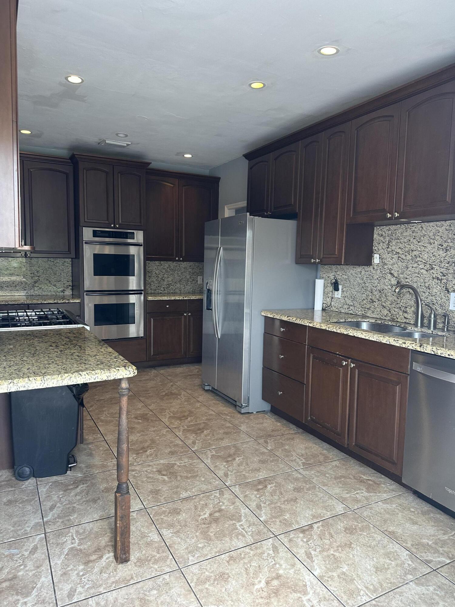619 37th Street Property Photo 10