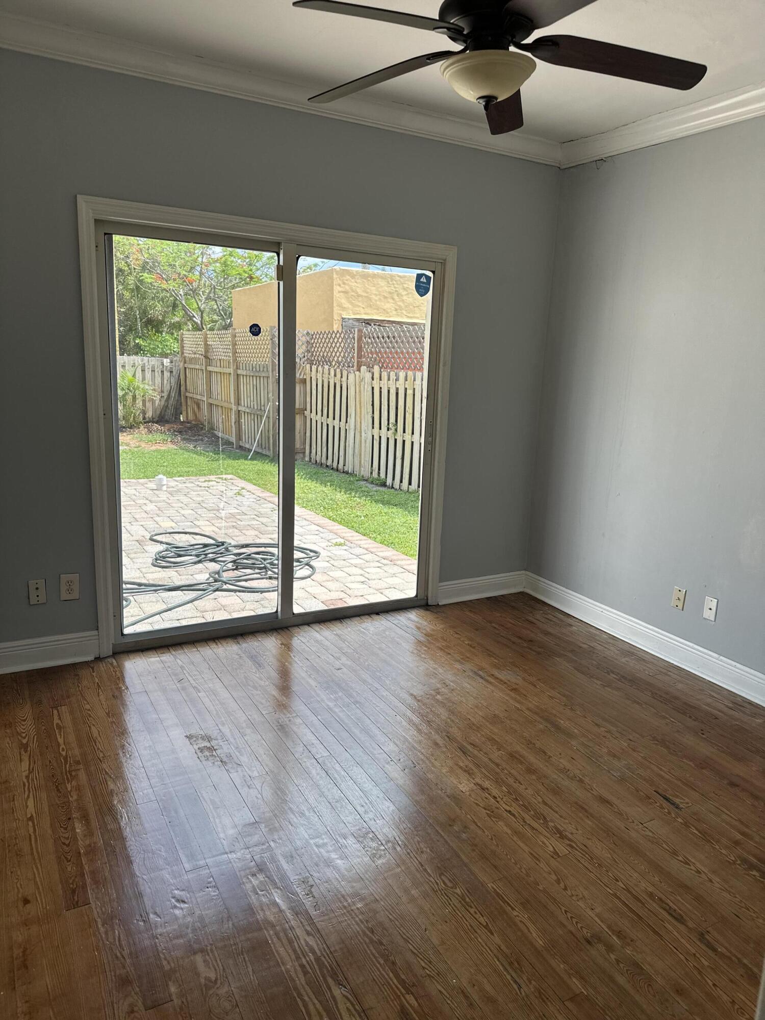 619 37th Street Property Photo 17