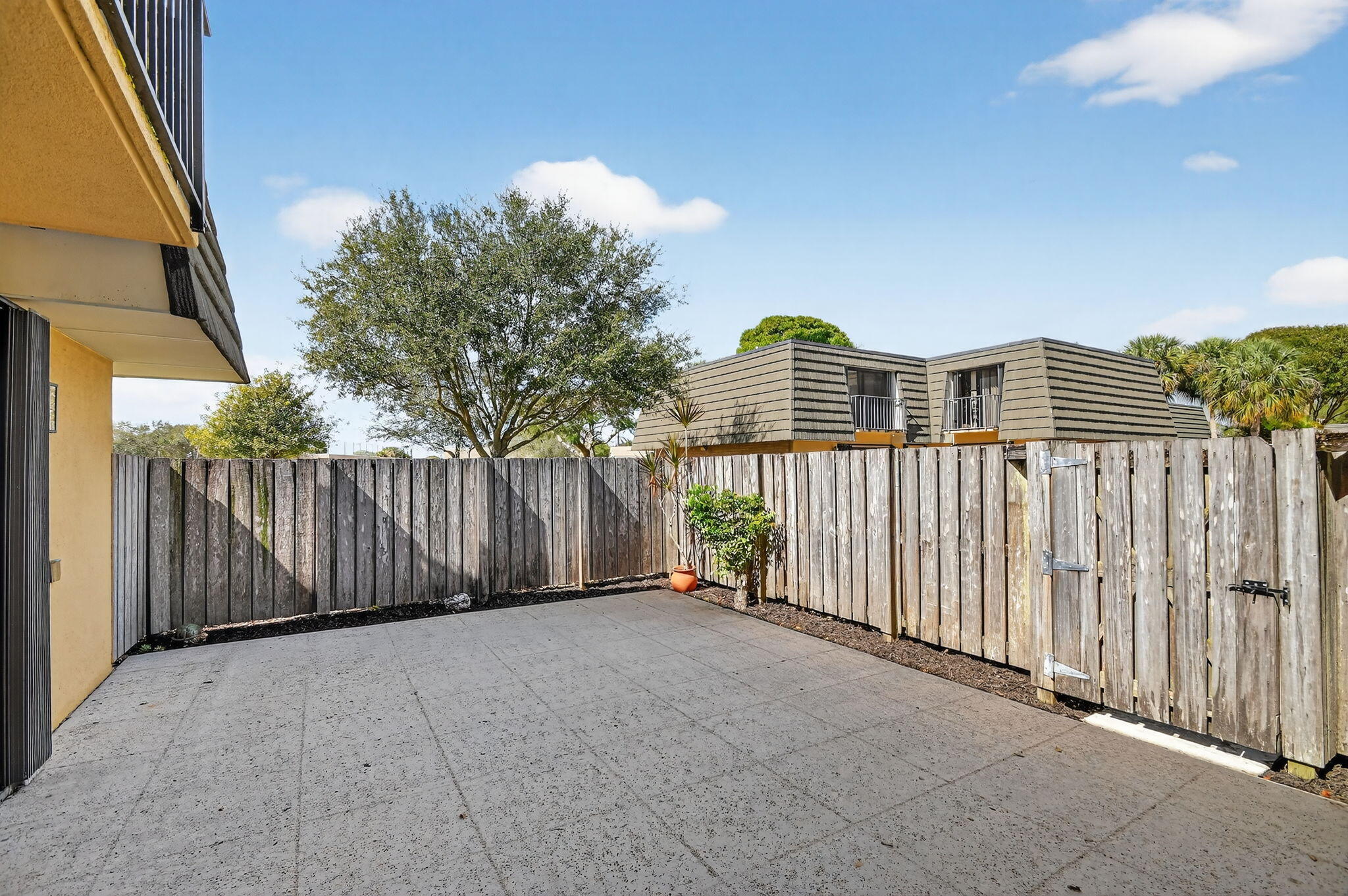 4210 42nd Way Property Photo 6