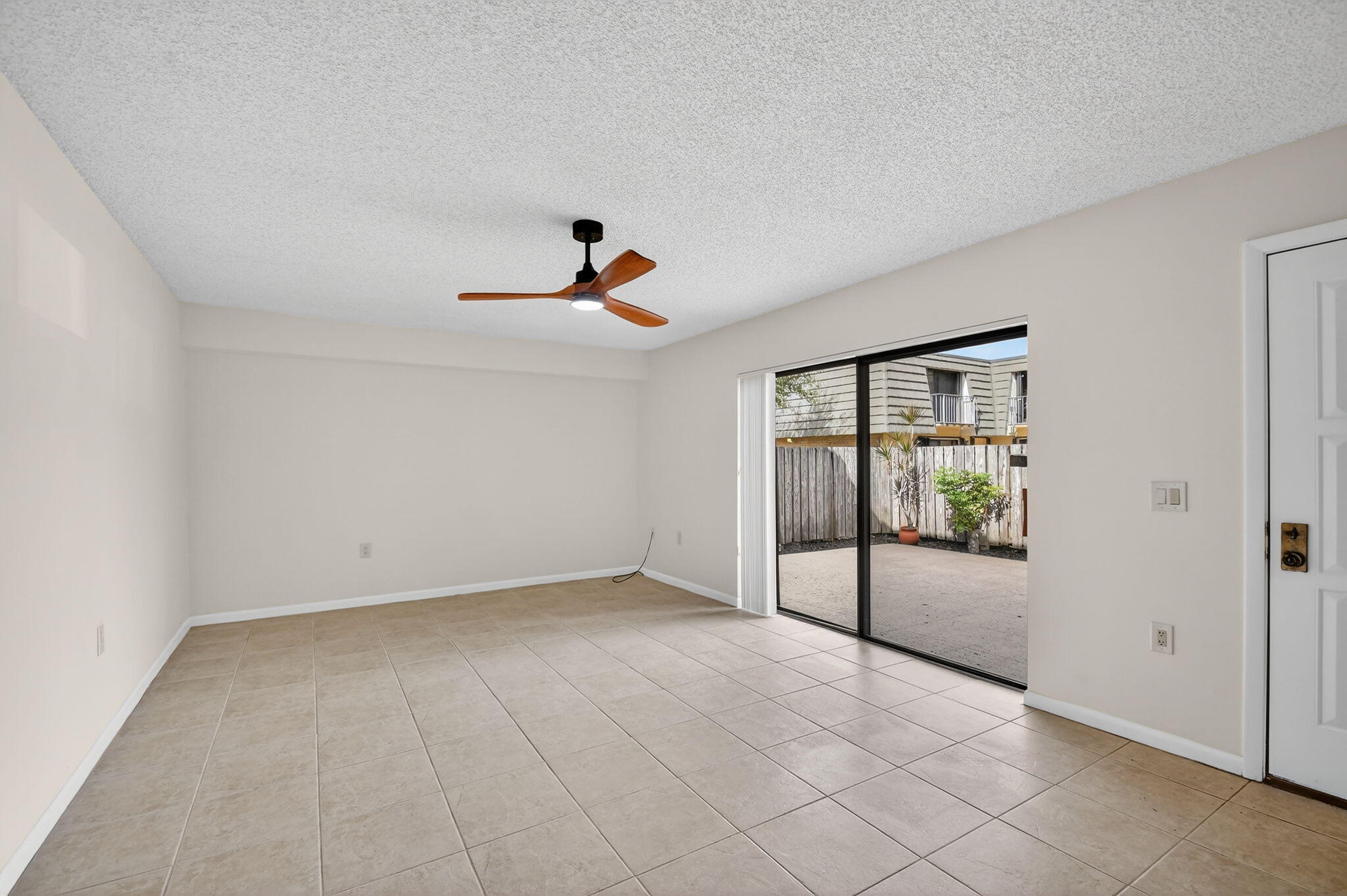 4210 42nd Way Property Photo 10