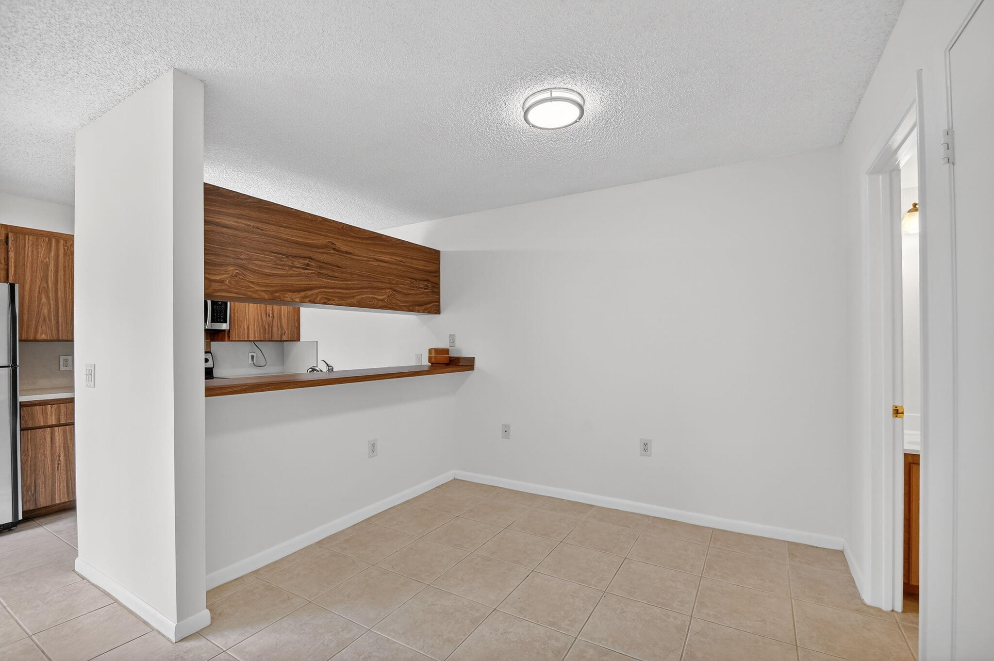 4210 42nd Way Property Photo 12