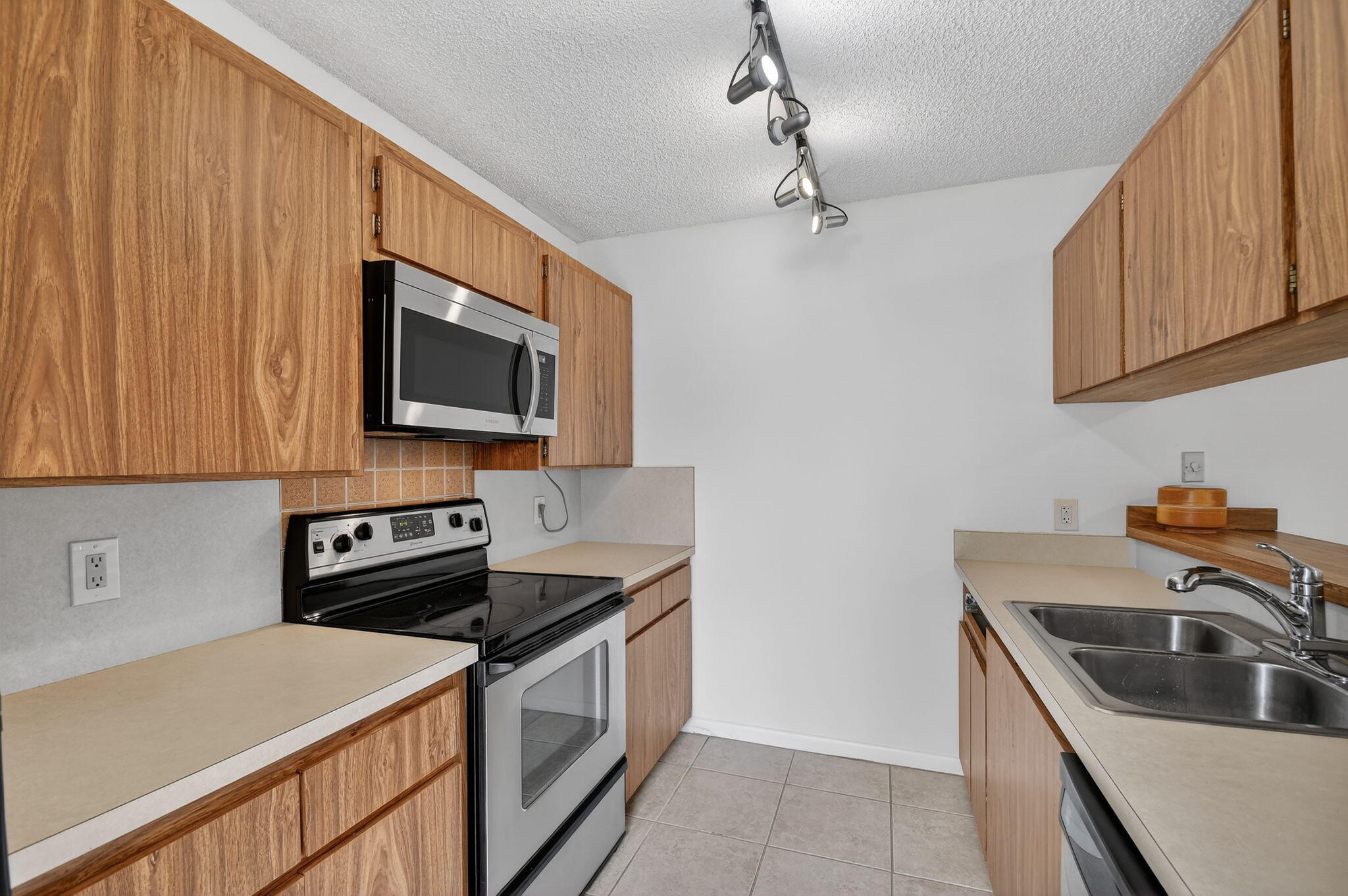 4210 42nd Way Property Photo 15