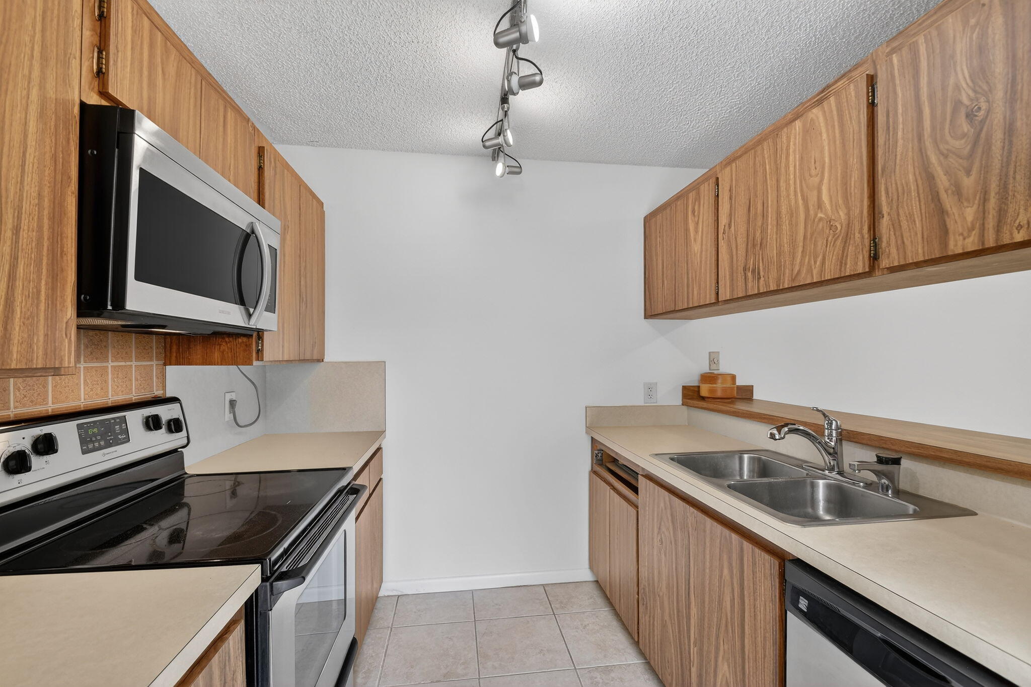 4210 42nd Way Property Photo 16