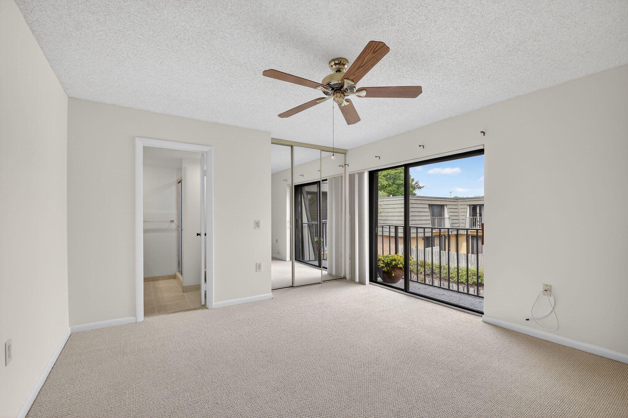 4210 42nd Way Property Photo 22