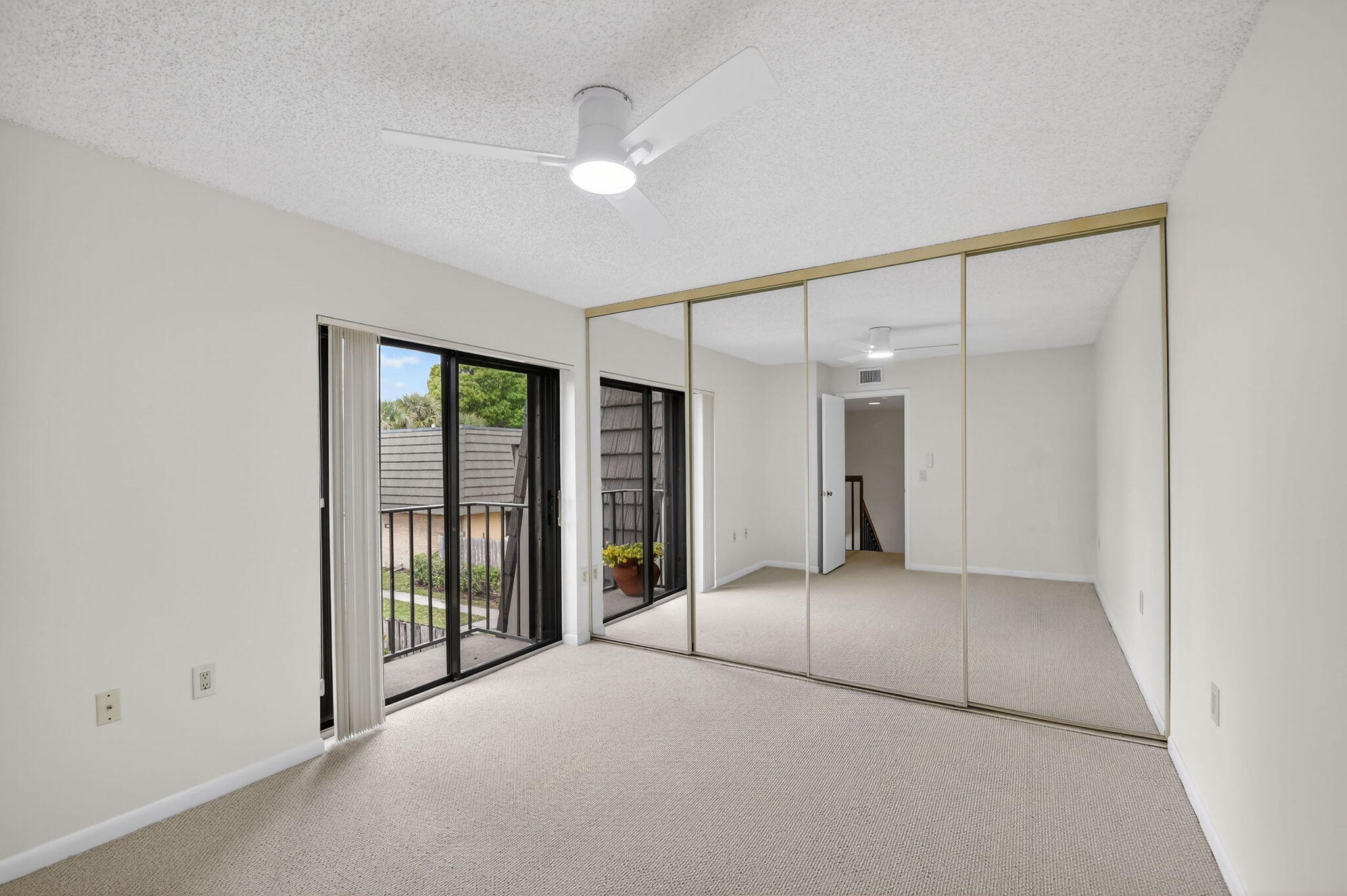 4210 42nd Way Property Photo 33