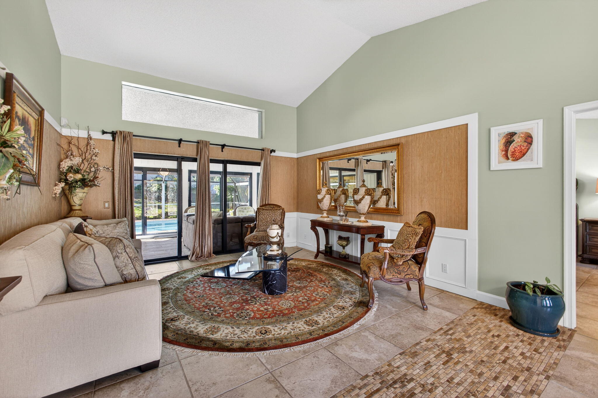 168 Thornton Drive Property Photo 8