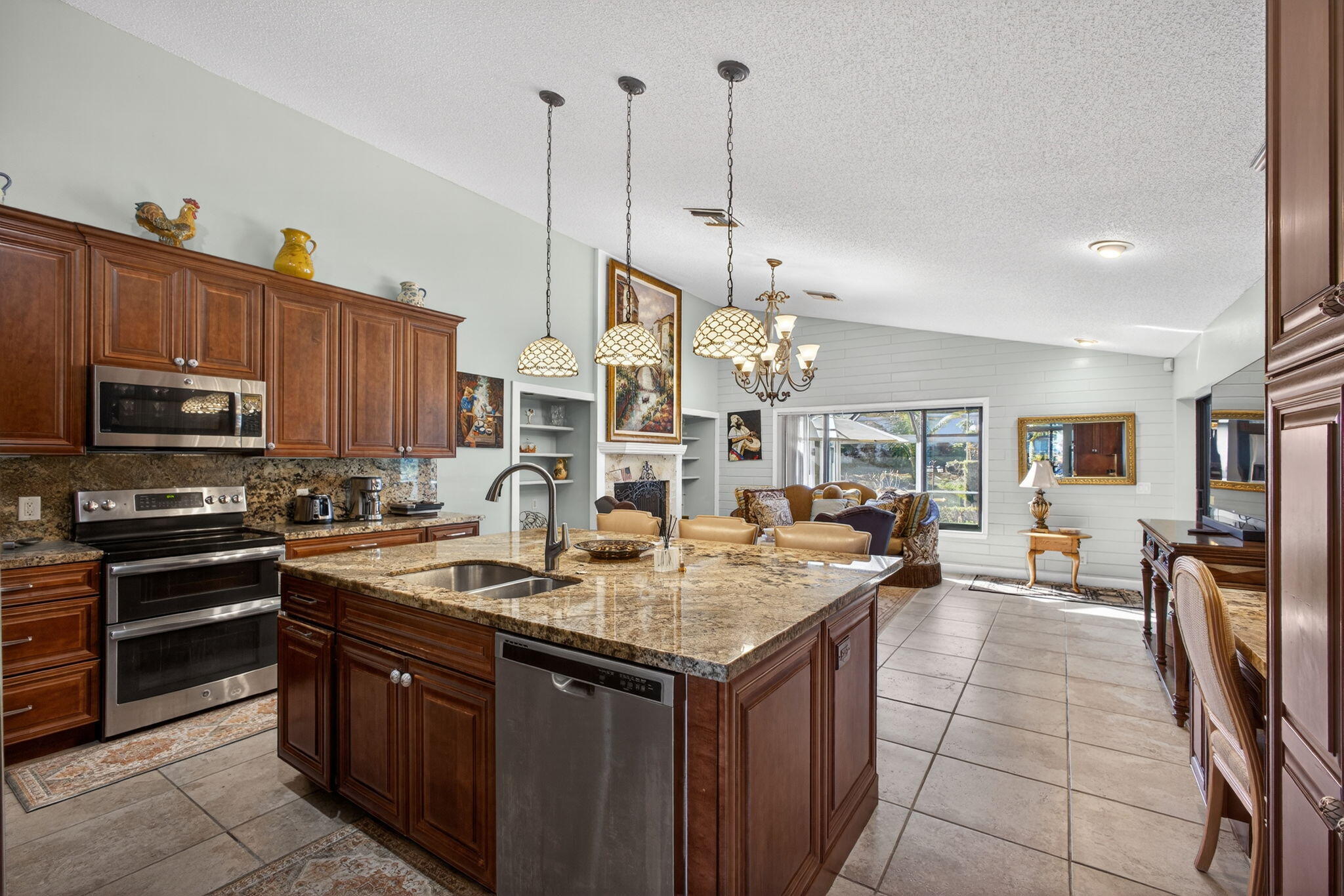 168 Thornton Drive Property Photo 10