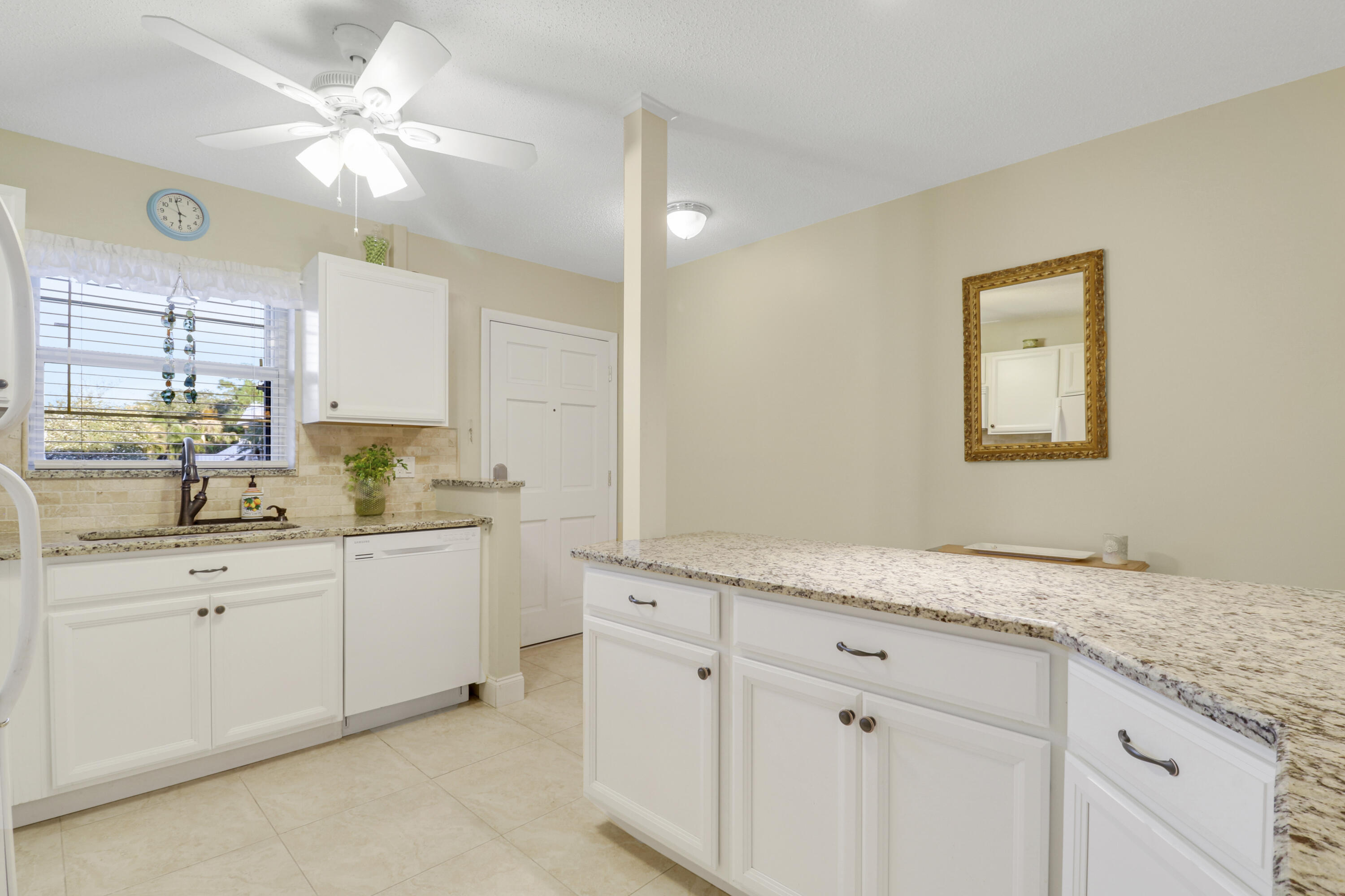 2929 Se Ocean Boulevard 112-2 Property Photo 13