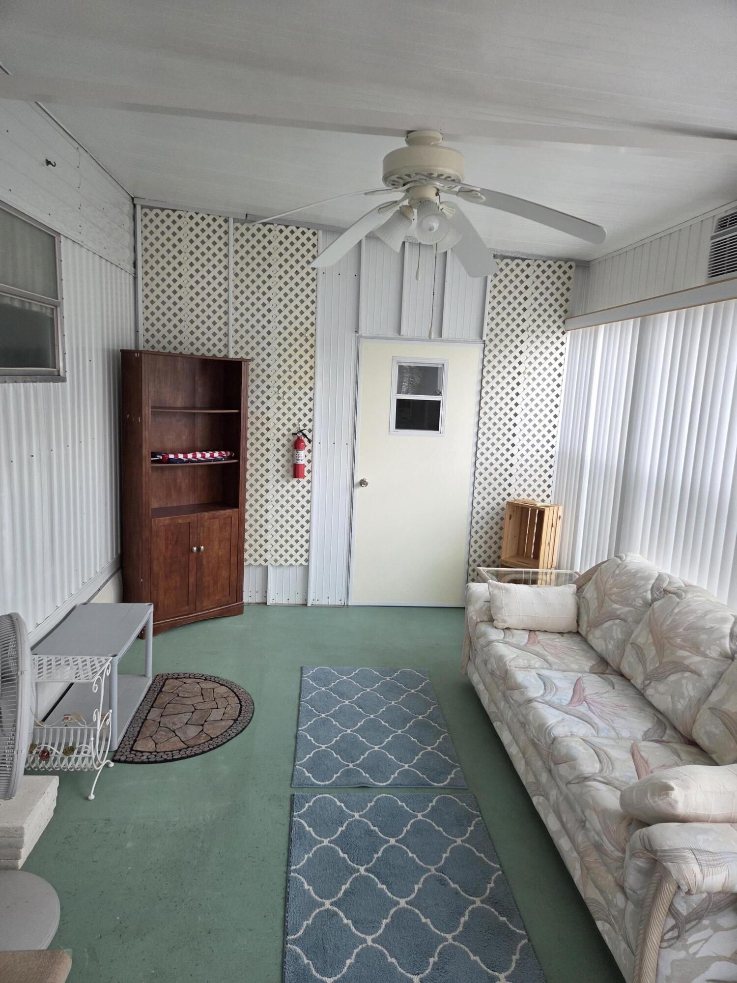 2915 Roger Street Property Photo 4