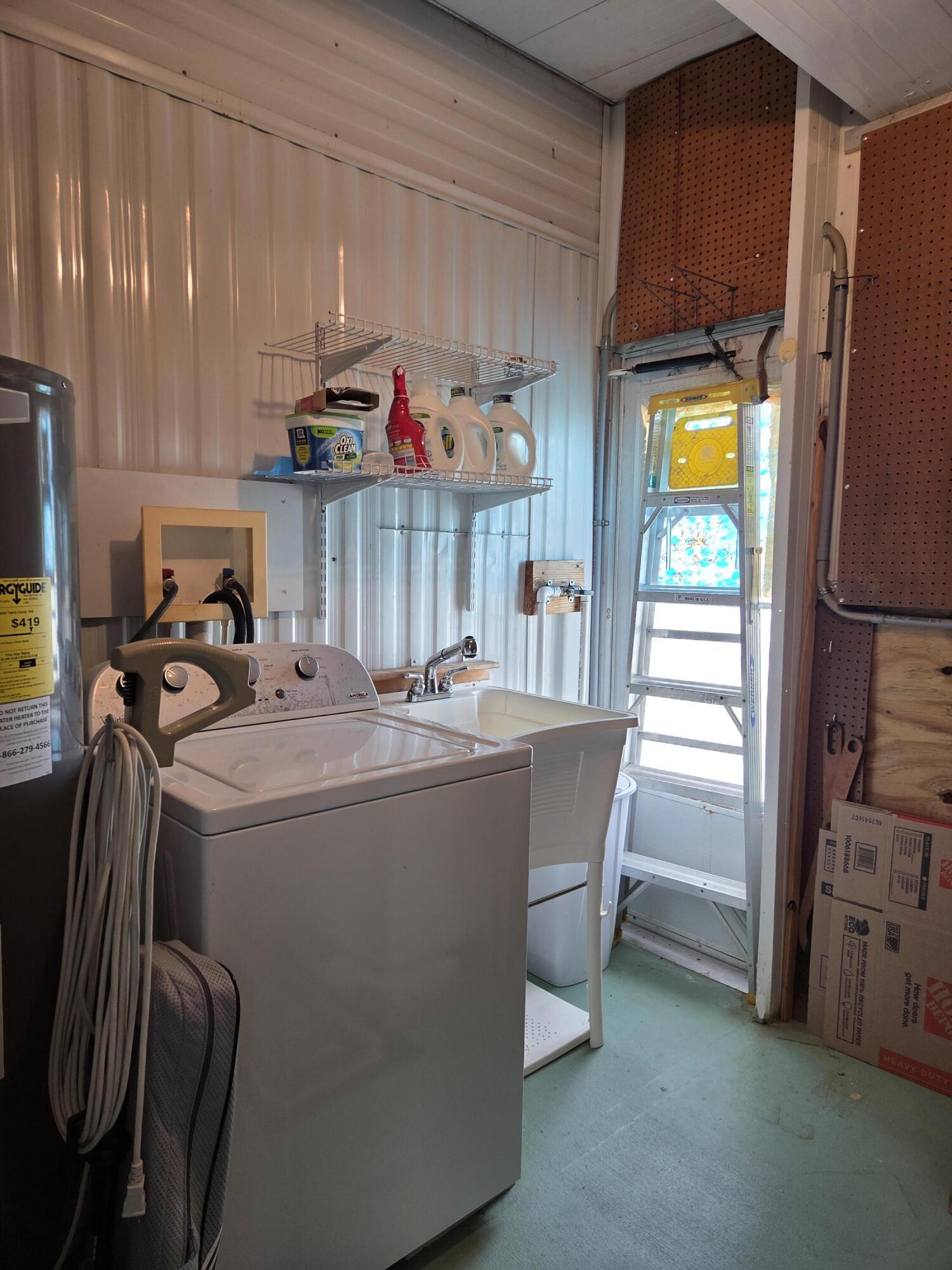 2915 Roger Street Property Photo 31