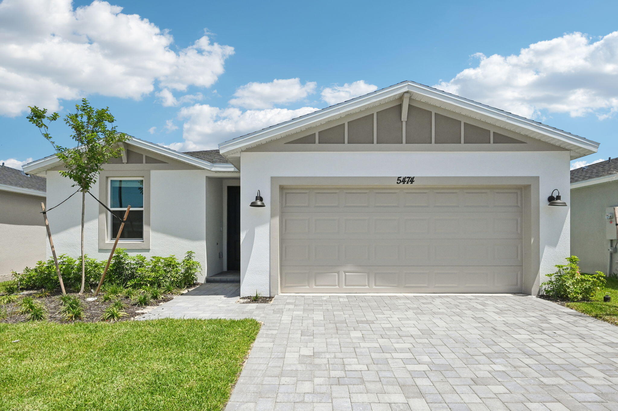 5474 Hampton Park Circle Property Photo 1
