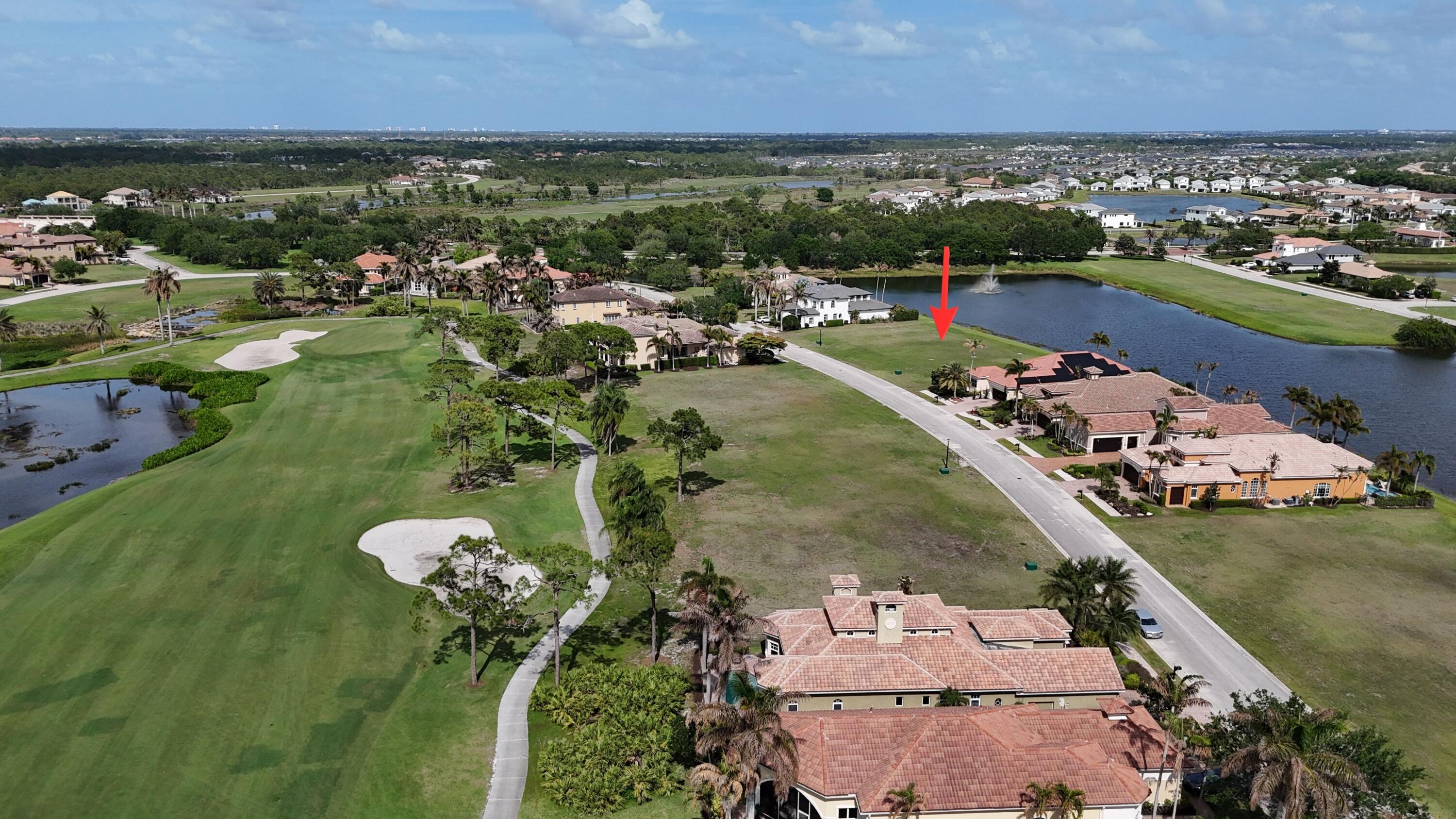 140 Se Bella Strano Property Photo 4
