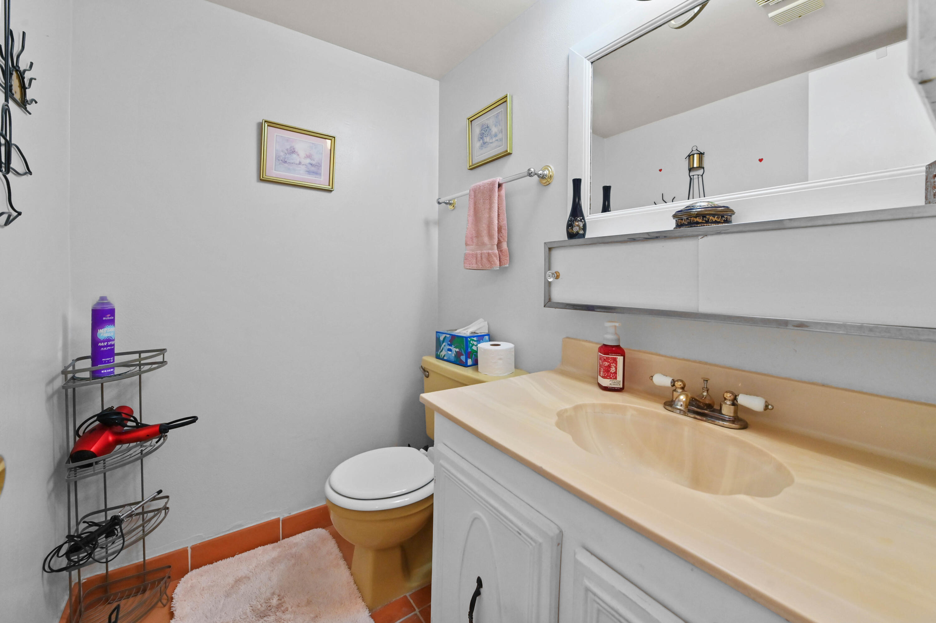721 Lori Drive 313 Property Photo 18