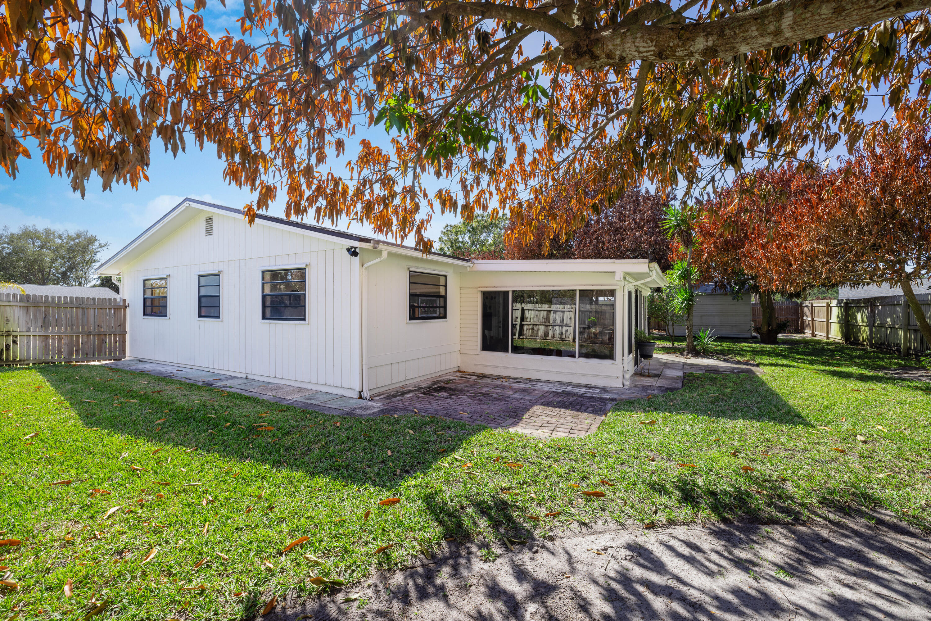 221 Caprol Lane Property Photo 28