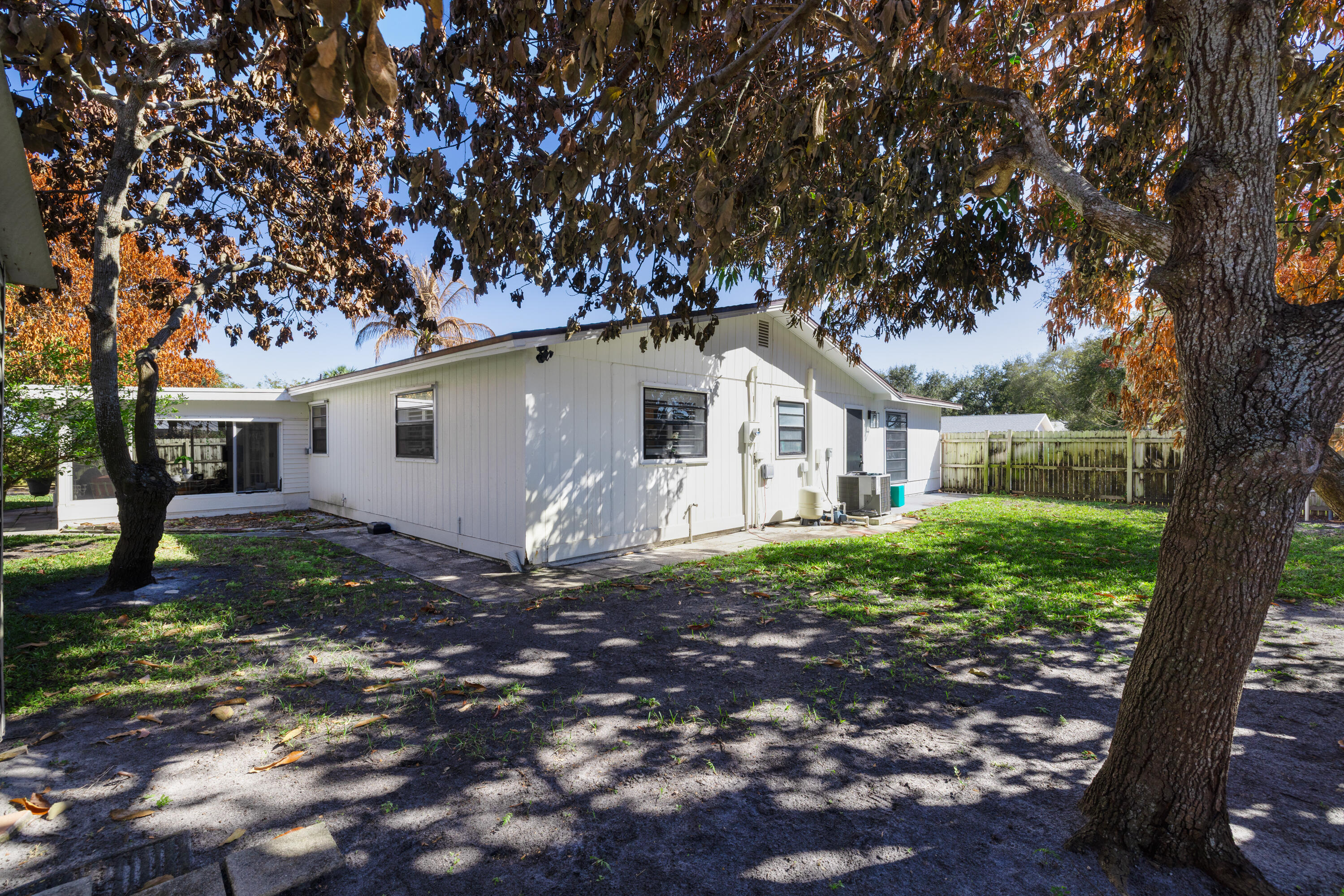 221 Caprol Lane Property Photo 29