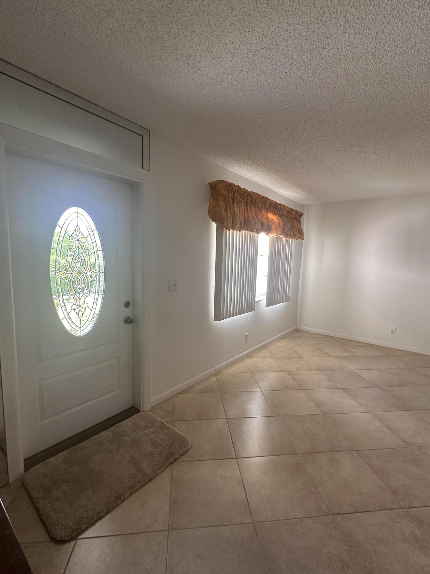 750 Burgundy P Property Photo 6