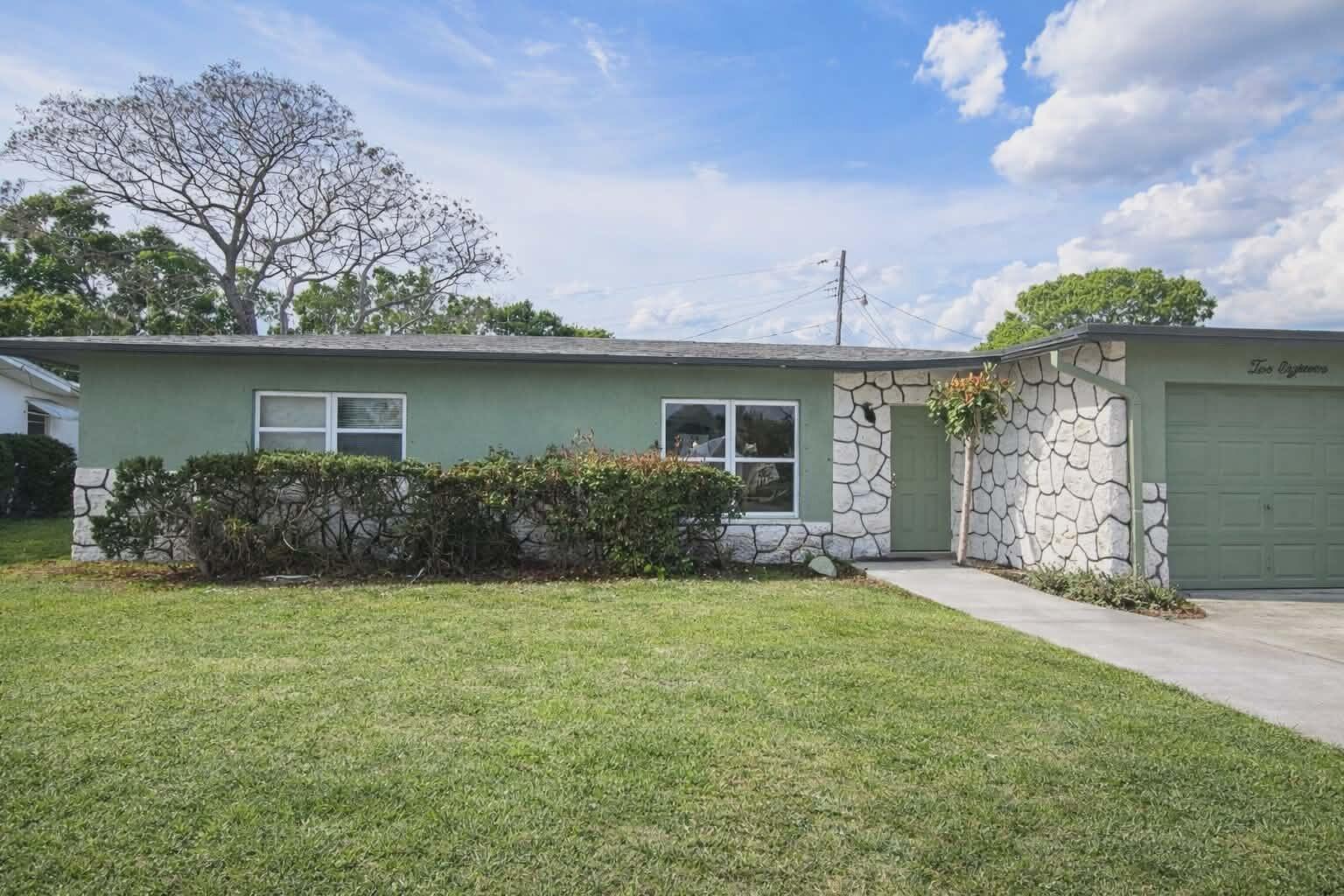 218 Olive Avenue Property Photo 1