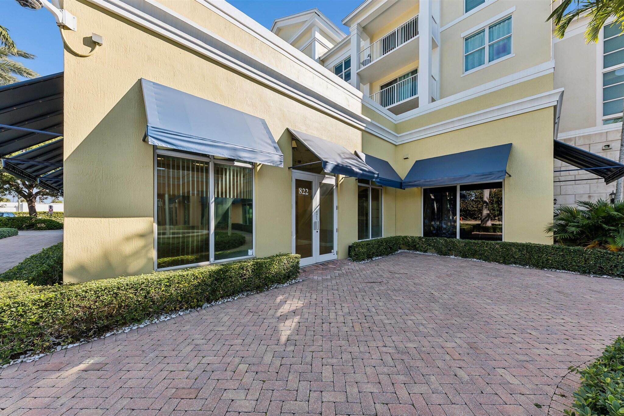 826 N Dixie Highway 11-15 Property Photo 1