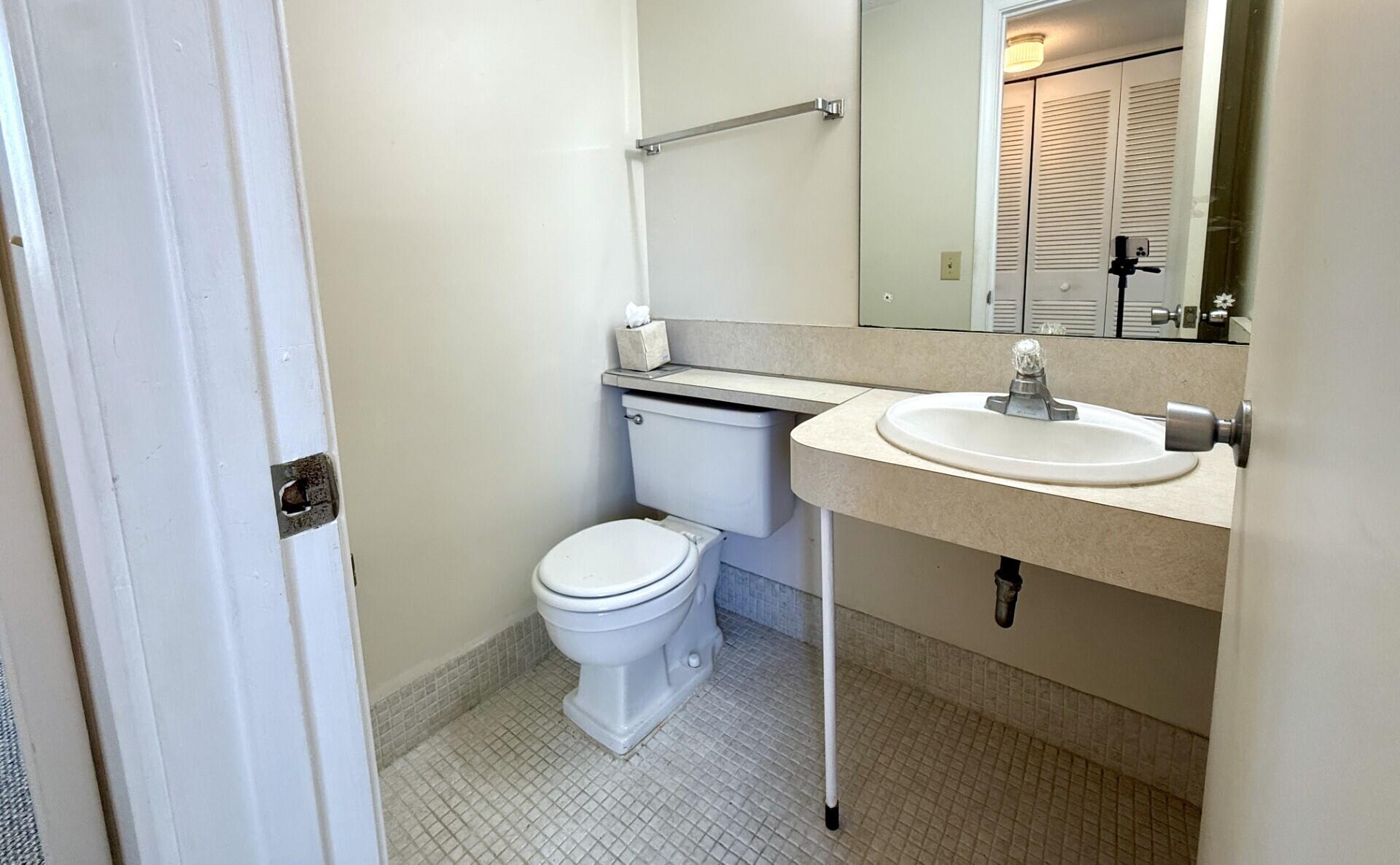 69 Norwich C Property Photo 11