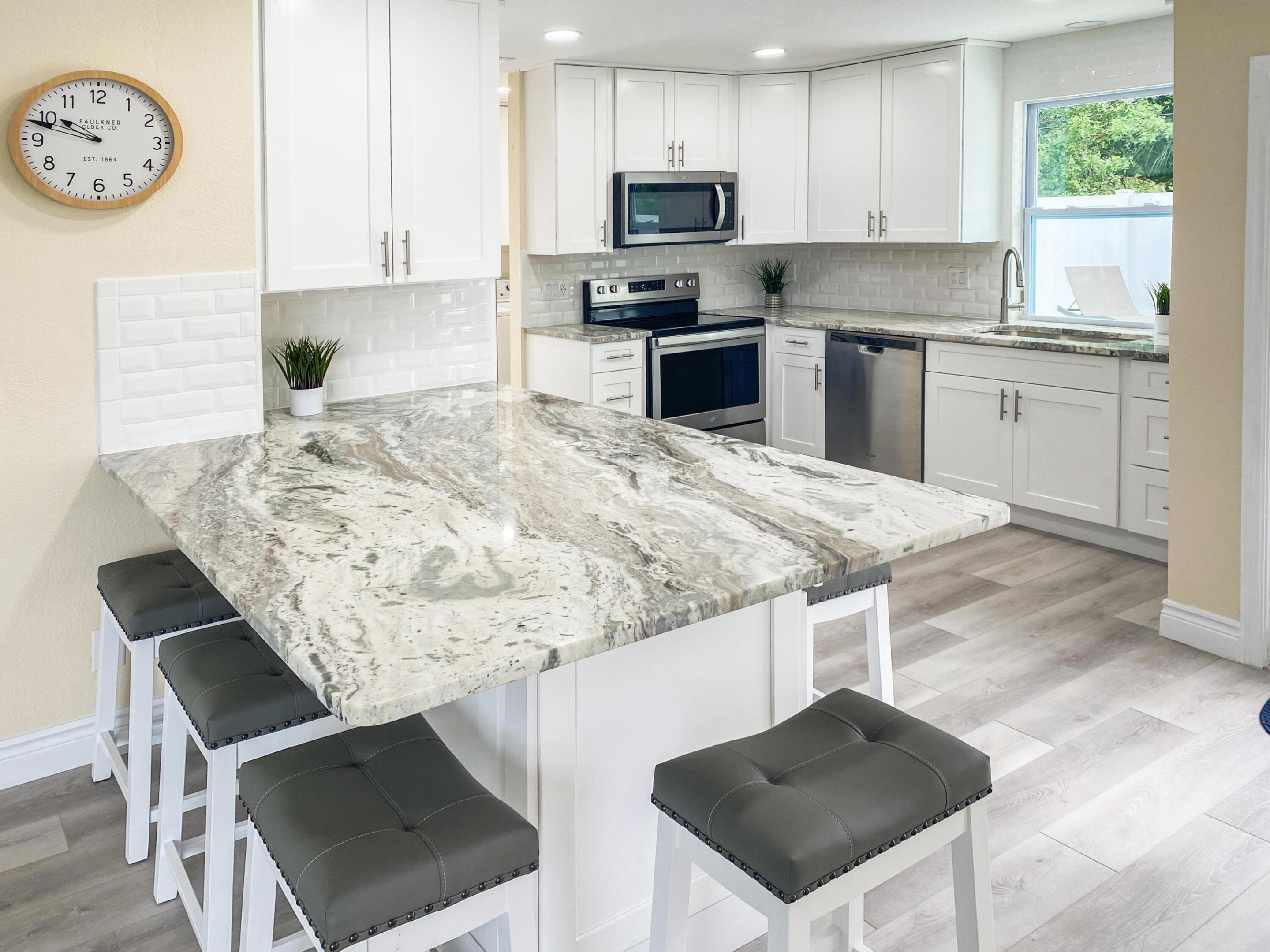 1510 3rd Court Property Photo 7