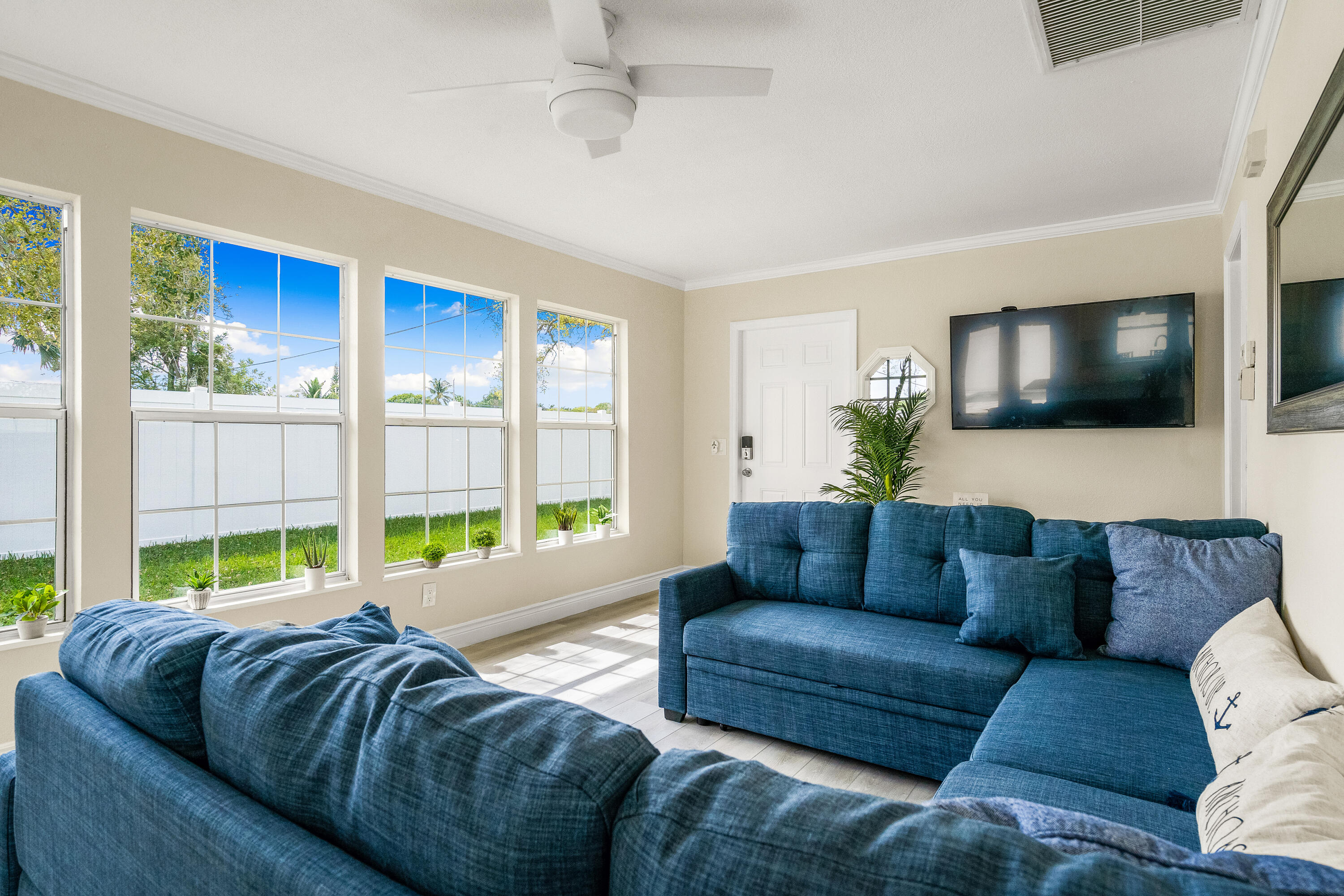 1510 3rd Court Property Photo 10