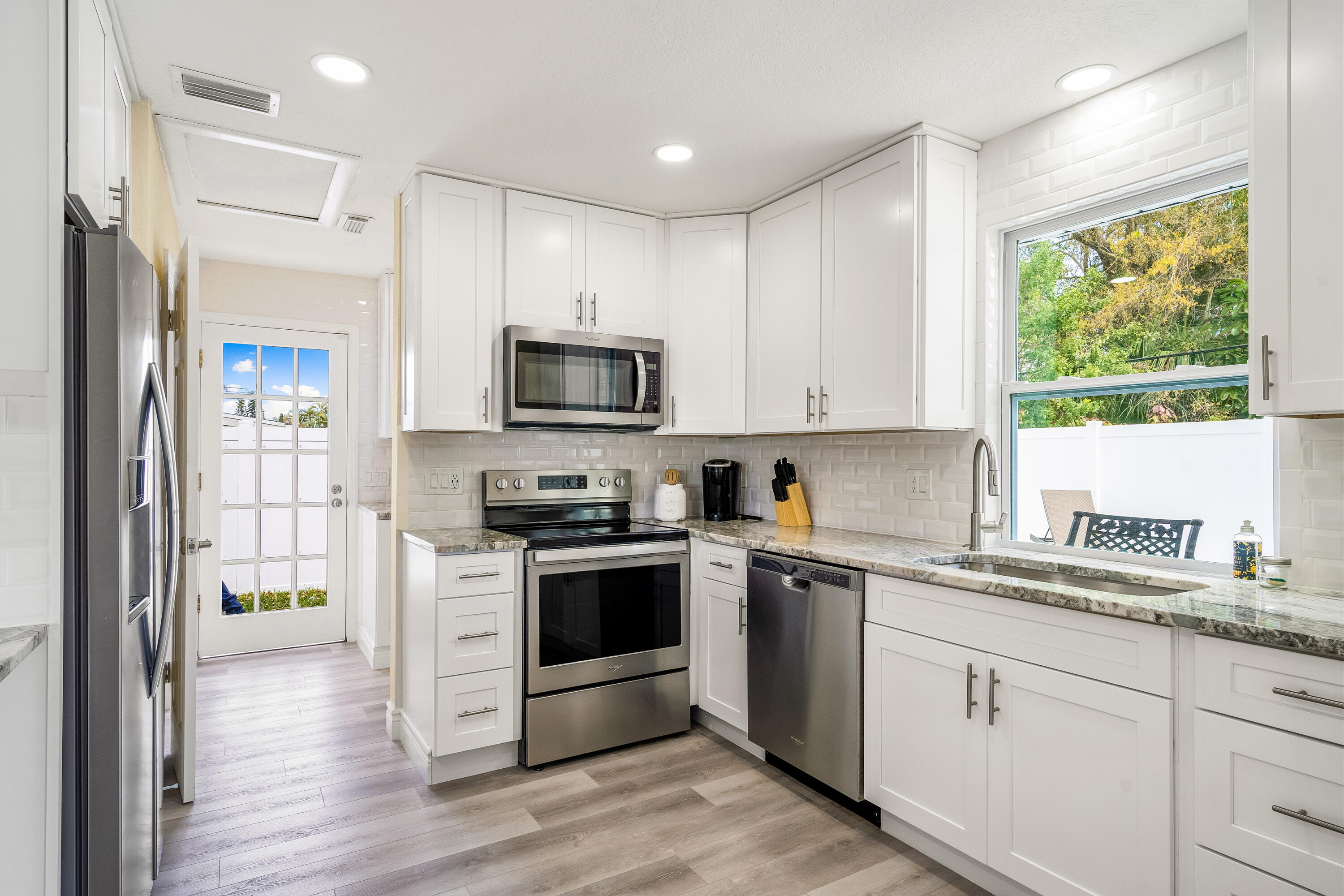 1510 3rd Court Property Photo 13