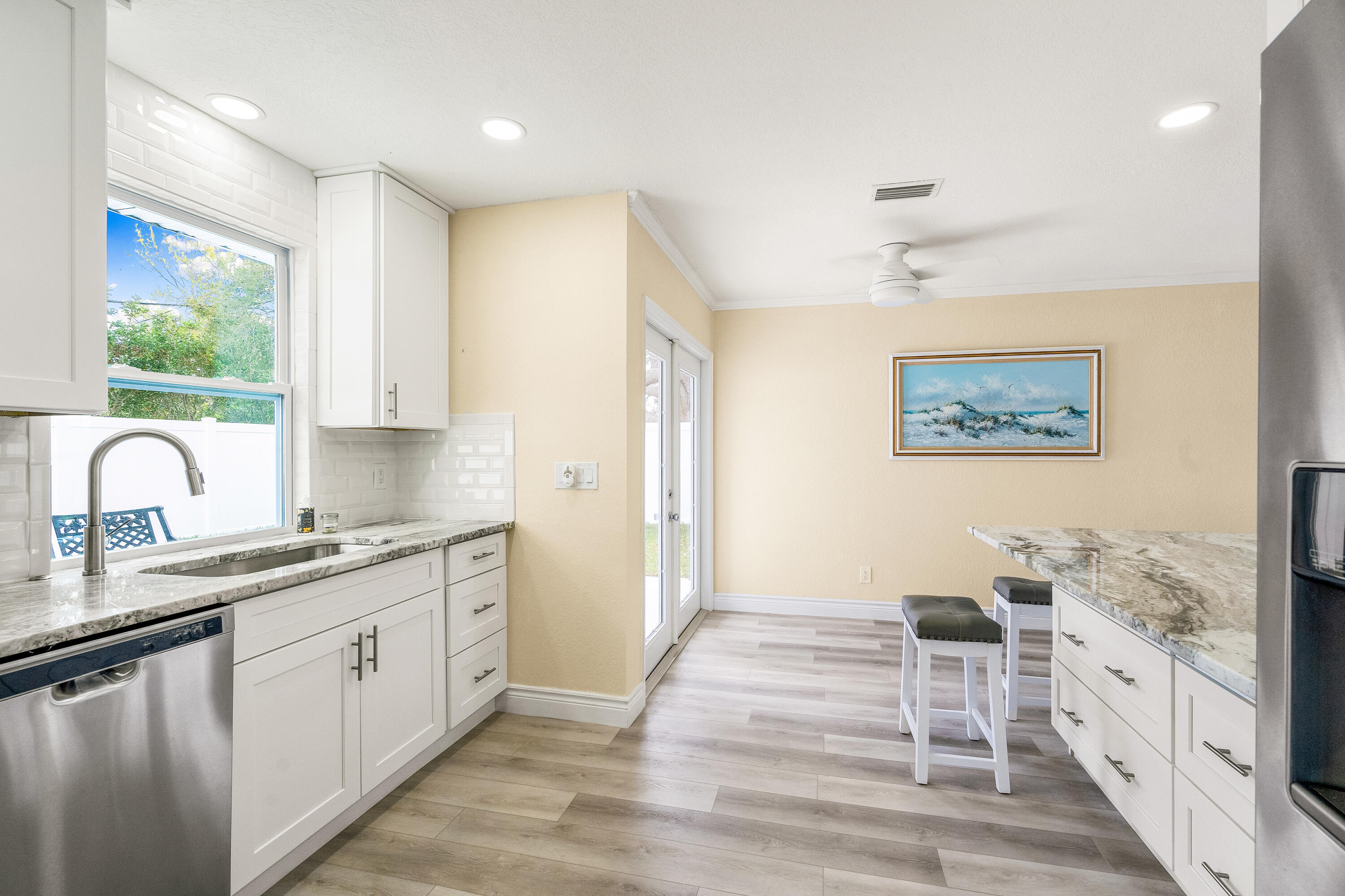 1510 3rd Court Property Photo 14