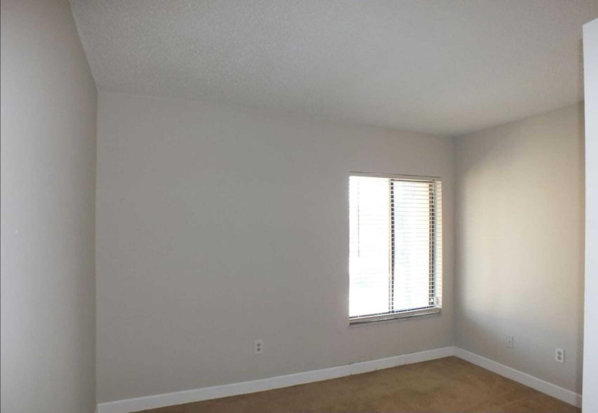 300 E Club Circle 201 Property Photo 4