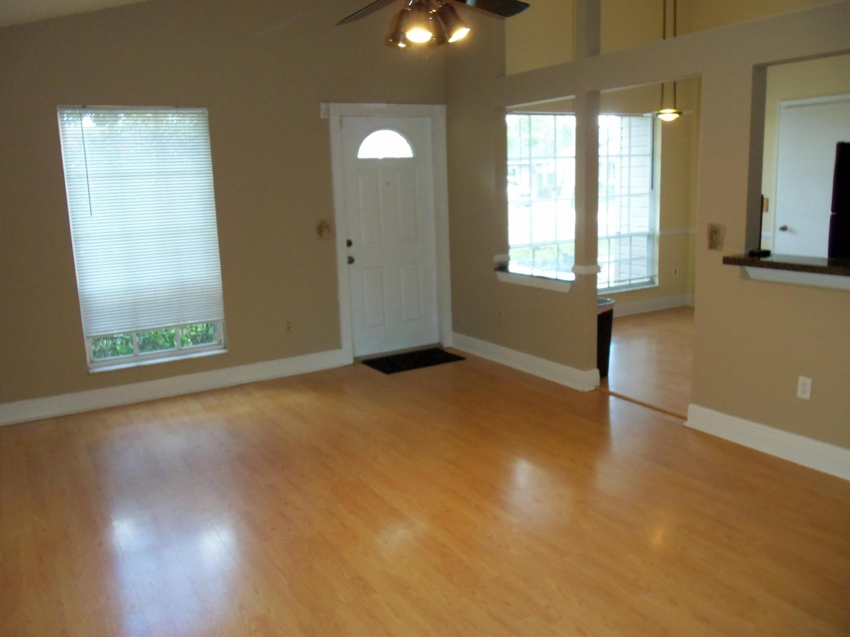 5664 Pebble Brook Lane Property Photo 9