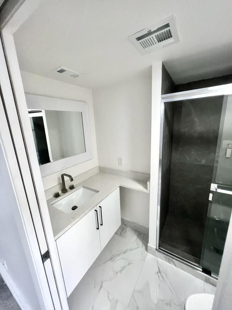 8104 Severn Drive B Property Photo 7
