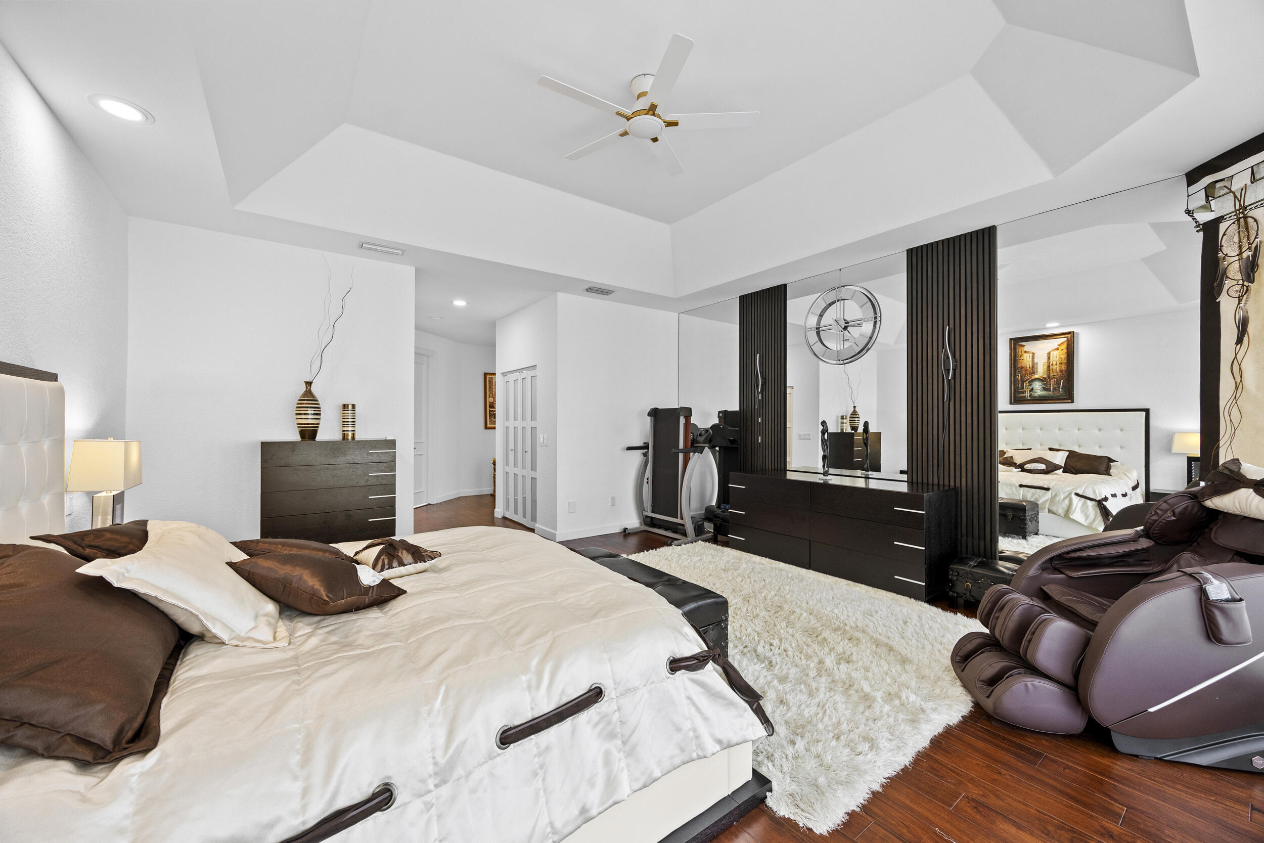 10591 Stonebridge Boulevard Property Photo 18